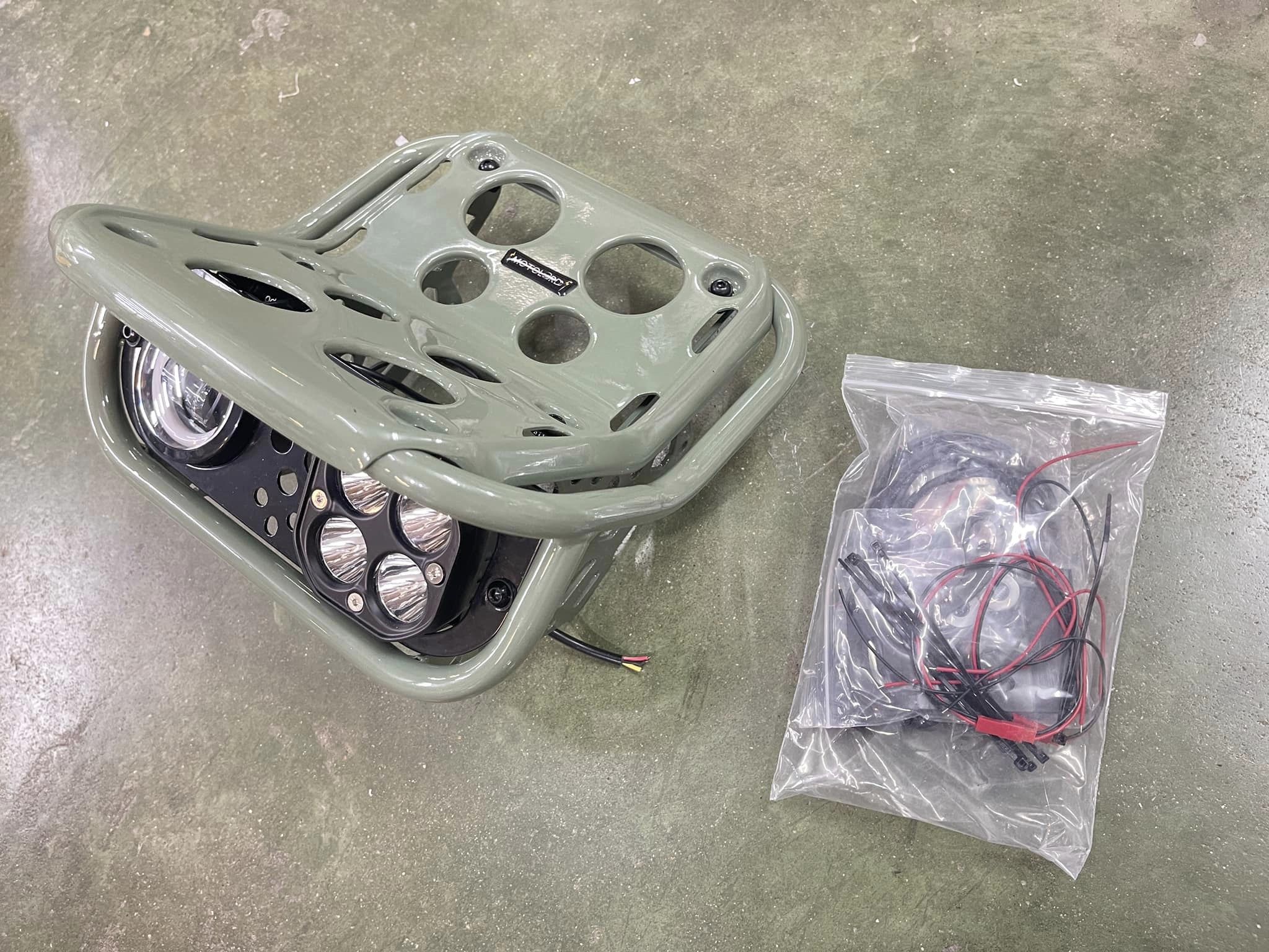 ไฟหน้าCT125 Motolord ไฟกลม+เหลี่ยม 6100฿