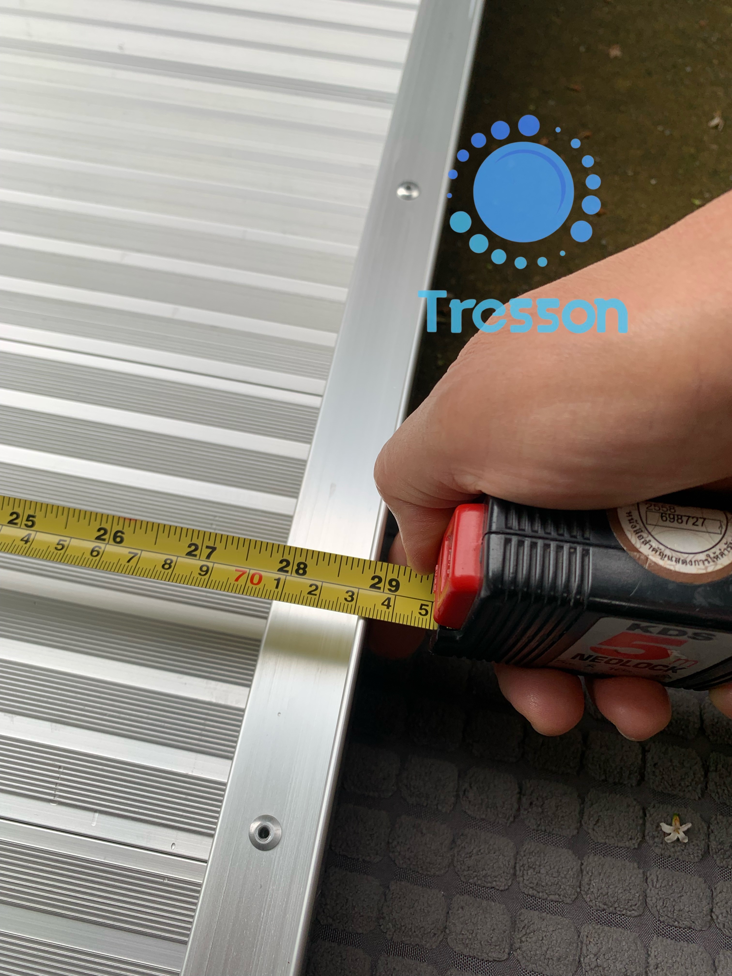 ทางลาดรถเข็นอลูมิเนียม รุ่นประหยัด ยาว 6ฟุต กว้าง73ซม.นน.15.6kg พกพา พับได้ ใช้ได้กับความสูงถึง50ซม.รับนน.275 kg