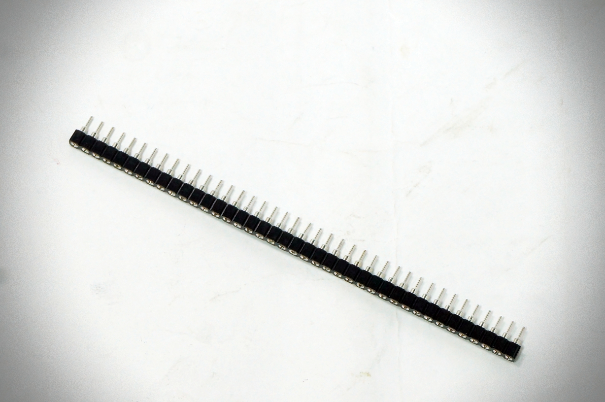 Round DIP 1x40P ตัวเมียสีดำ (ระยะห่างขา 2.54mm)