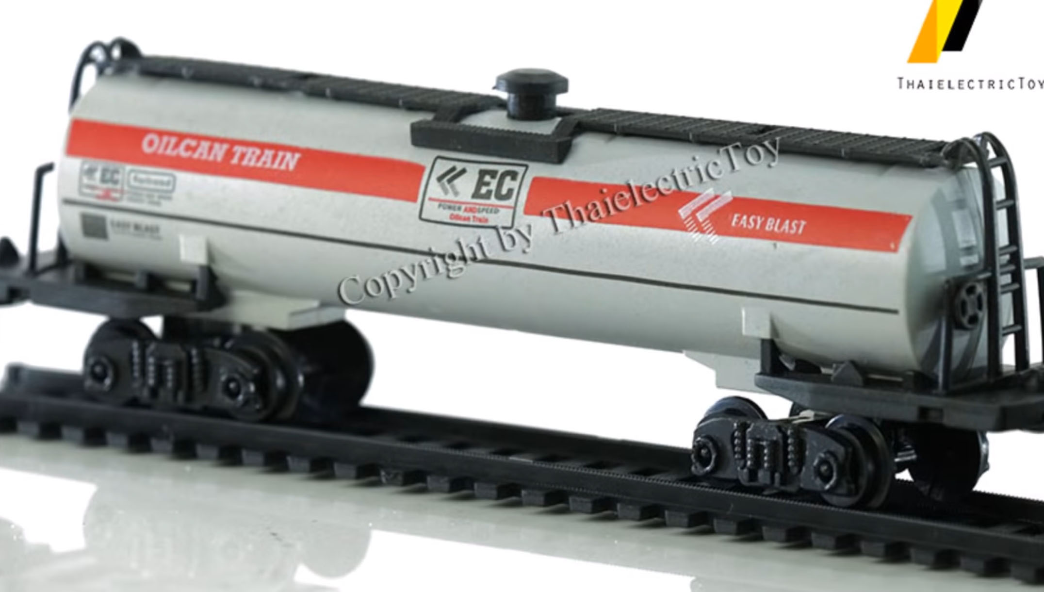 ชุดรถไฟของเล่น 1 หัวลาก 3 โบกี้ รวมขบวนยาว 55 cm รางยาว 104 cm