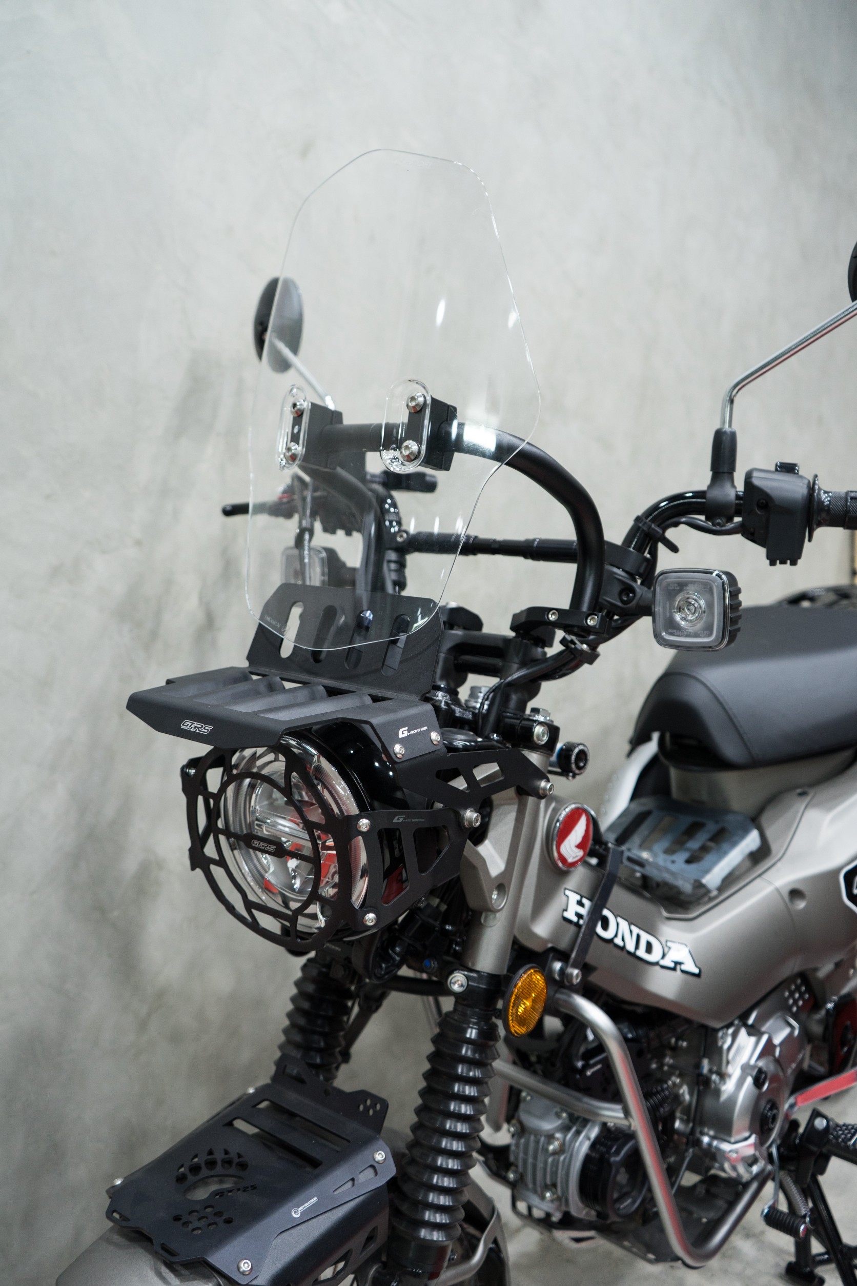 D2/ บังไมล์-ชิลล์หน้า+ขายึดตุ๊กตาแฮนด์ SPEEDY ST-125Dax/Monkey-125/CT-125