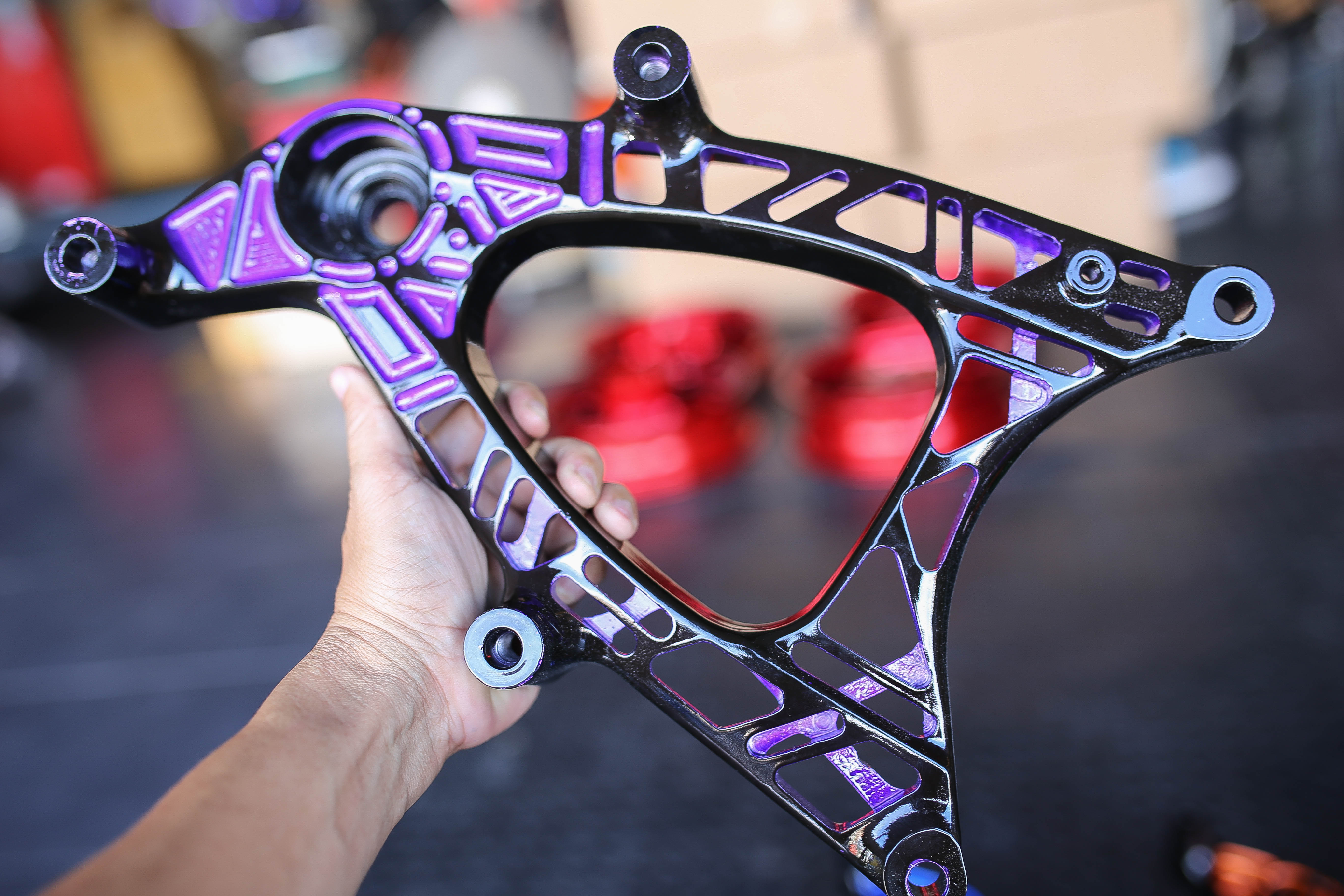 สวิงอาร์มเจาะสล็อต GIORNO125/สีทูโทน [สับเดิม1500]