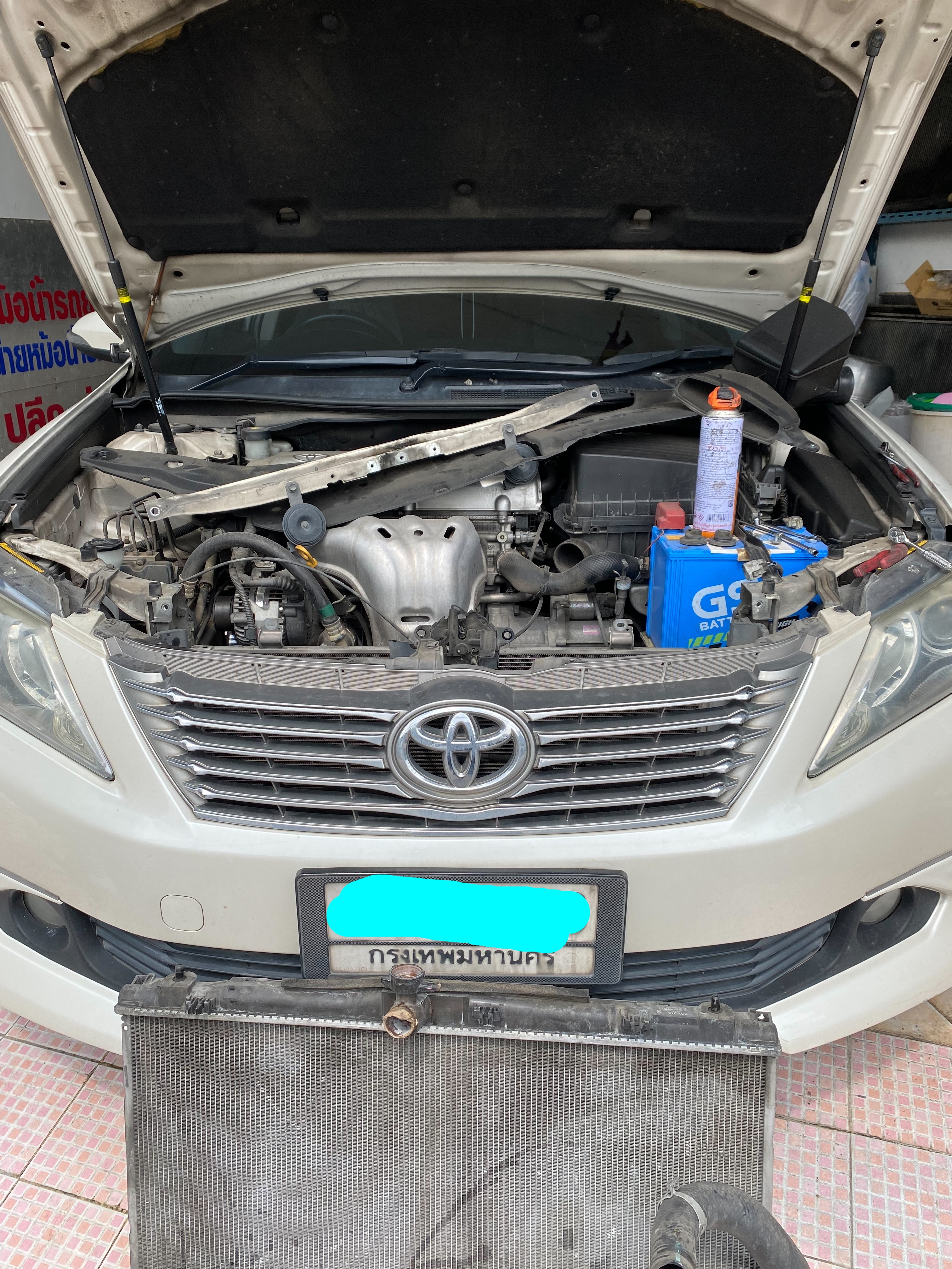 งานติดตั้งหม้อน้ำรถยนต์นอกสถานที่่