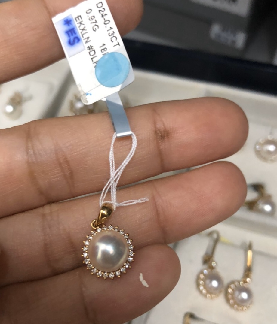 จี้ไข่มุกอะโกย่าญี่ปุ่นแท้ 8-8.5 มิล กลม ตัวเรือนทอง 18k เพชรแท้น้ำ 97-99