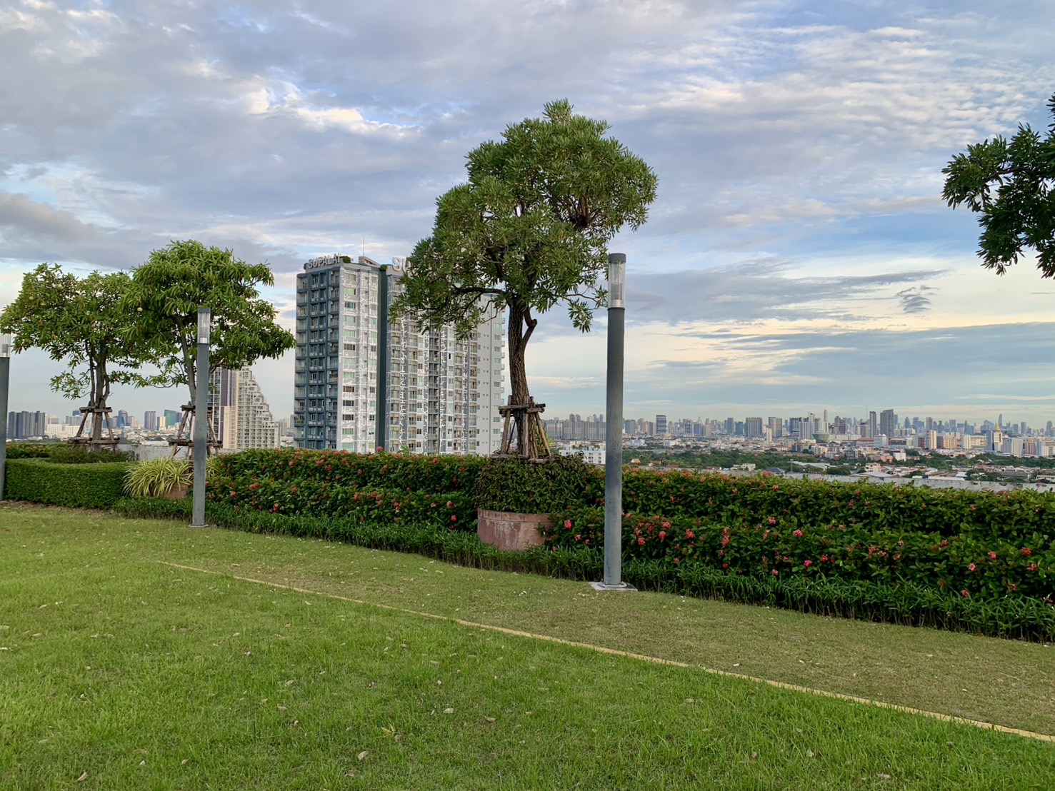 ศุภาลัย ปาร์ค ติวานนท์ - SUPALAI PARK TIWANON