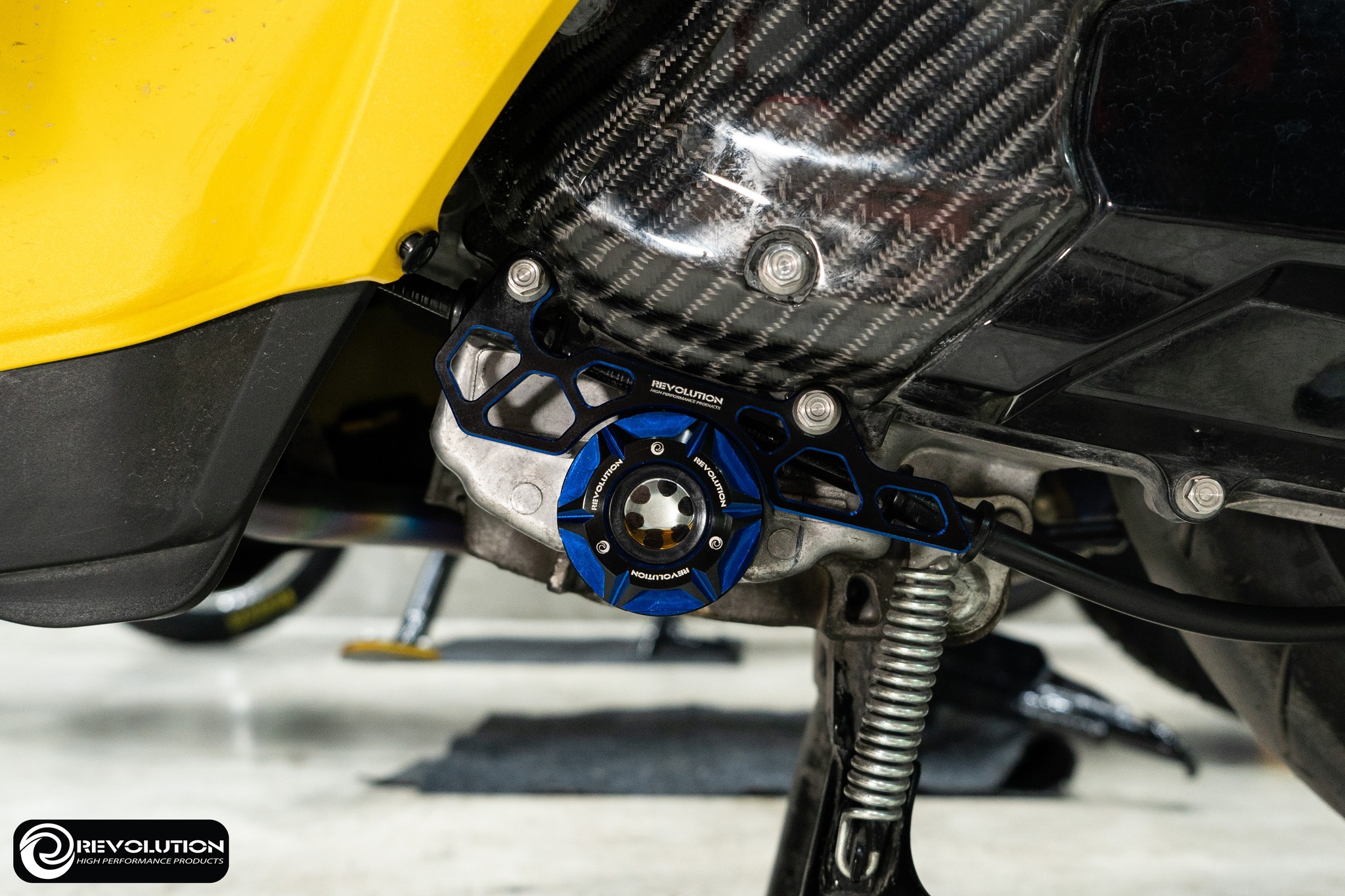 ตาแมวเช็คระดับน้ำมันเครื่อง+บล็อกขัน ทูโทน REVOLUTION GIORNO+/LEAD-125/PCX-160 NEW/CLICK-160 (25mm) - ดำแดง- ดำทอง - ดำเทา- ดำส้ม- ดำน้ำเงิน- ดำเขียว- ดำม่วง - ดำชมพู ราคา 1,300 บาท/ชุด