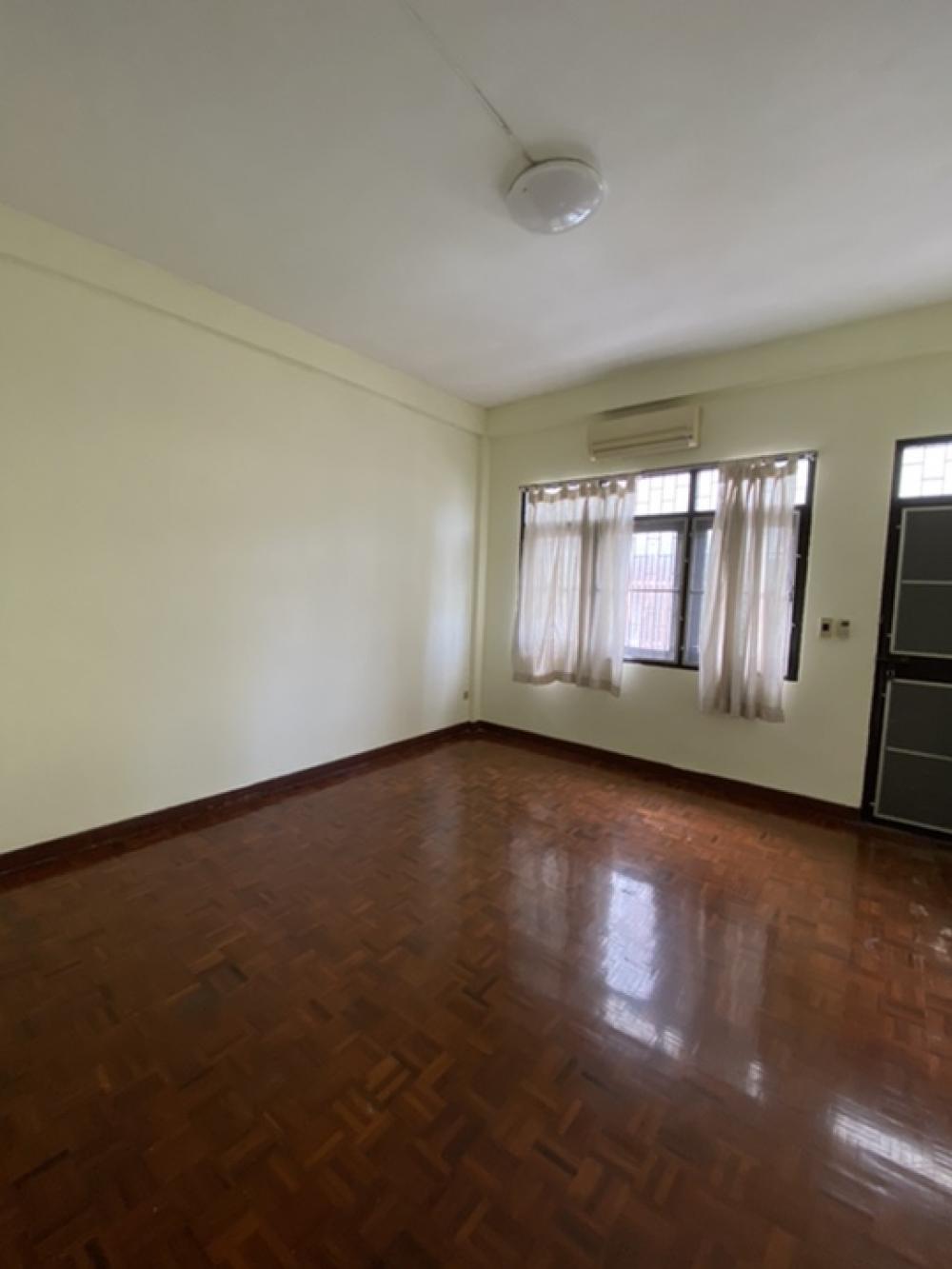 อาคารพาณิชย์ ประชาชื่น 27