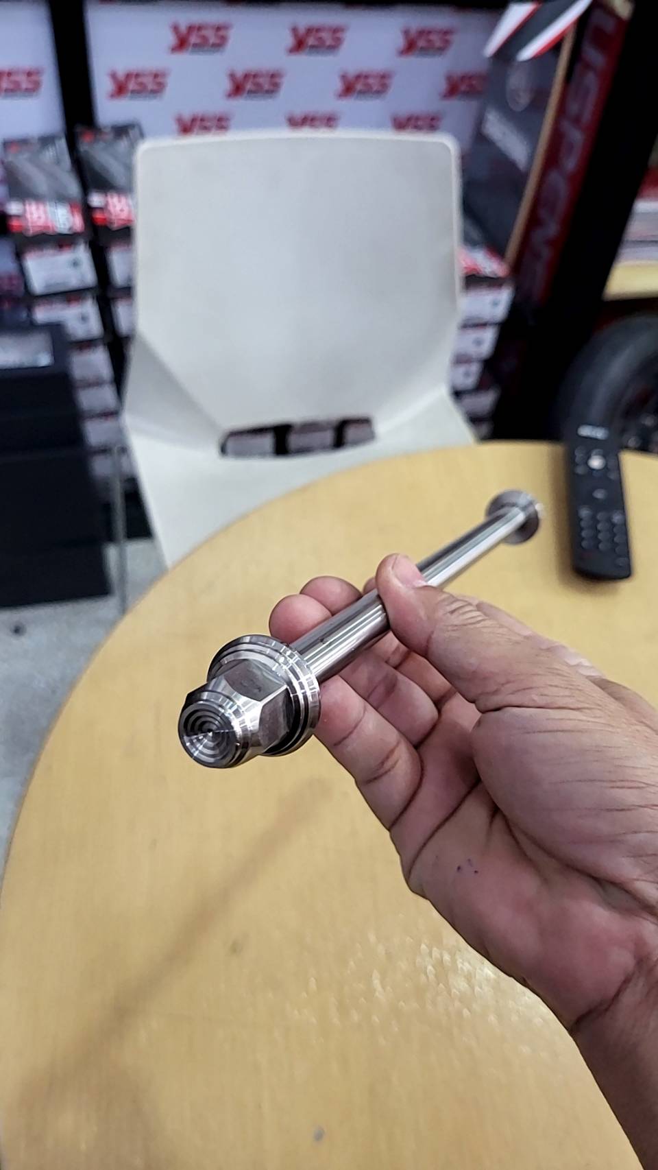 แกนล้อหน้าเลส - สนามก้นหอยลึก Forza