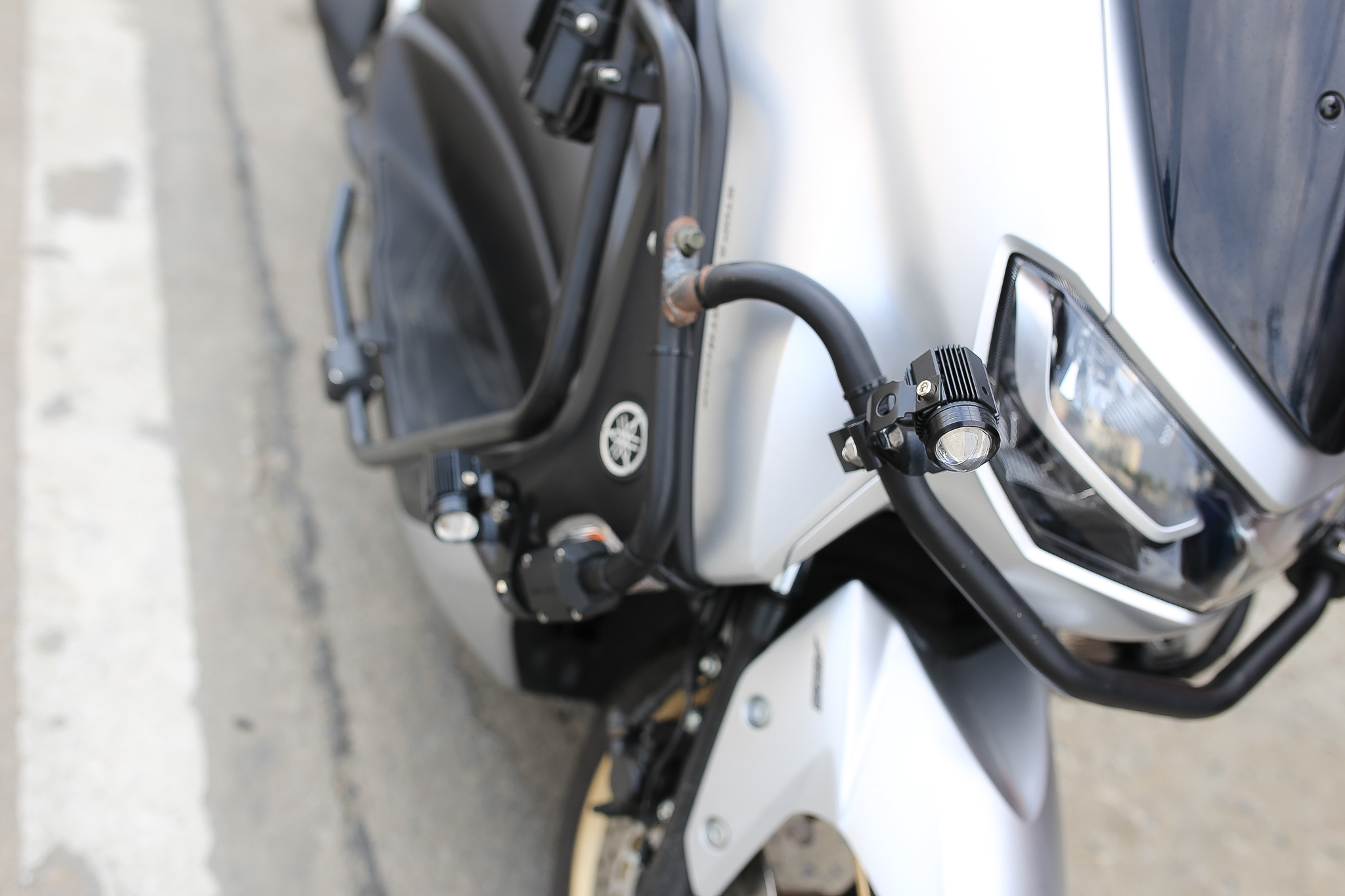 ไฟสปอตไลท์มอเตอร์ไซค์ ไฟหน้า ไฟท้าย สว่างมาก 2 สเต็ป (เเสงสีขาว+แสงสีส้ม) 13W+13W ไฟ LED DC12V-24V(2ชิ้น) 4.9