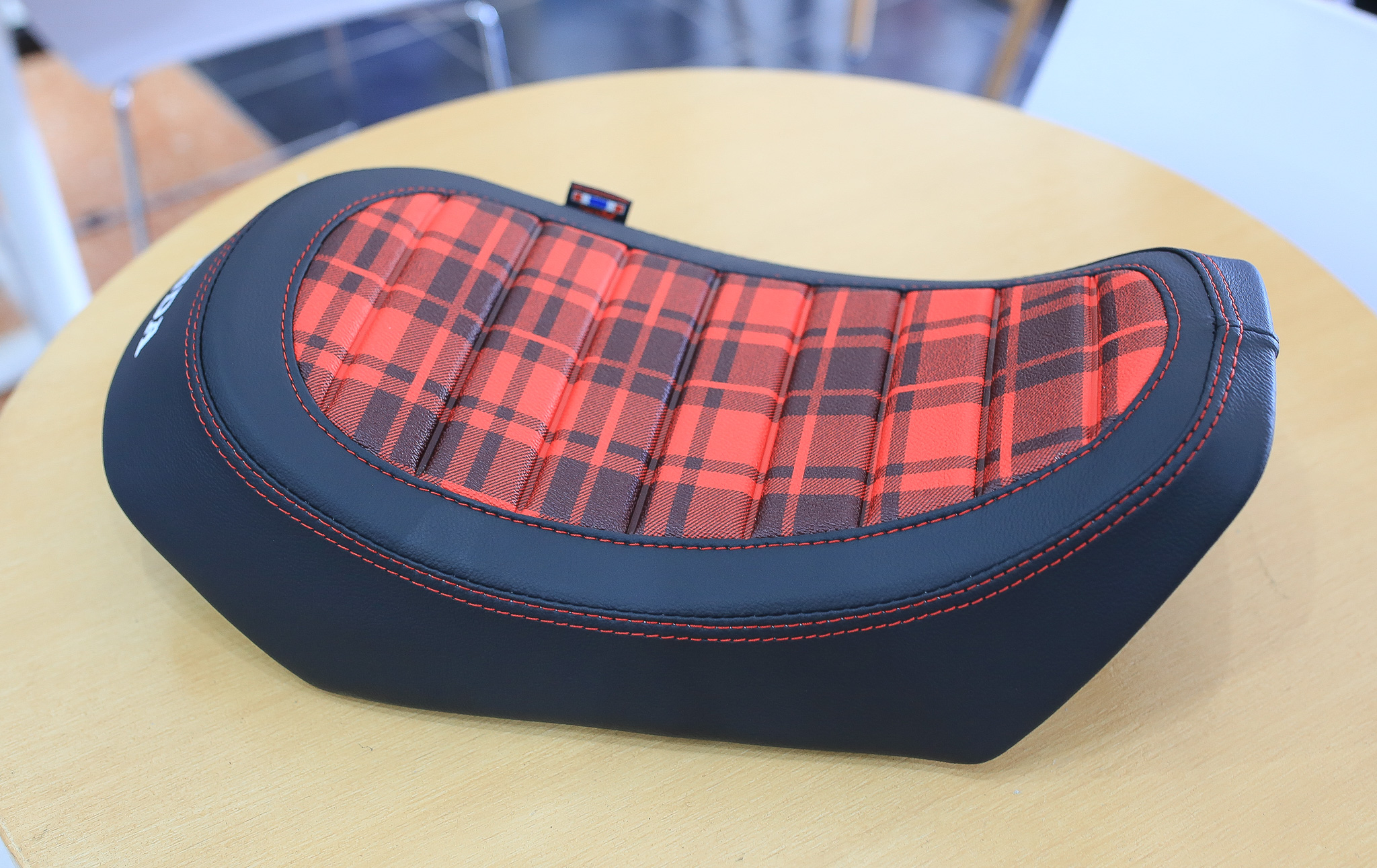 เบาะ HONDA MONKEY 125 หน่อยวัดด่าน ลายสก็อตแดง ราคา2500