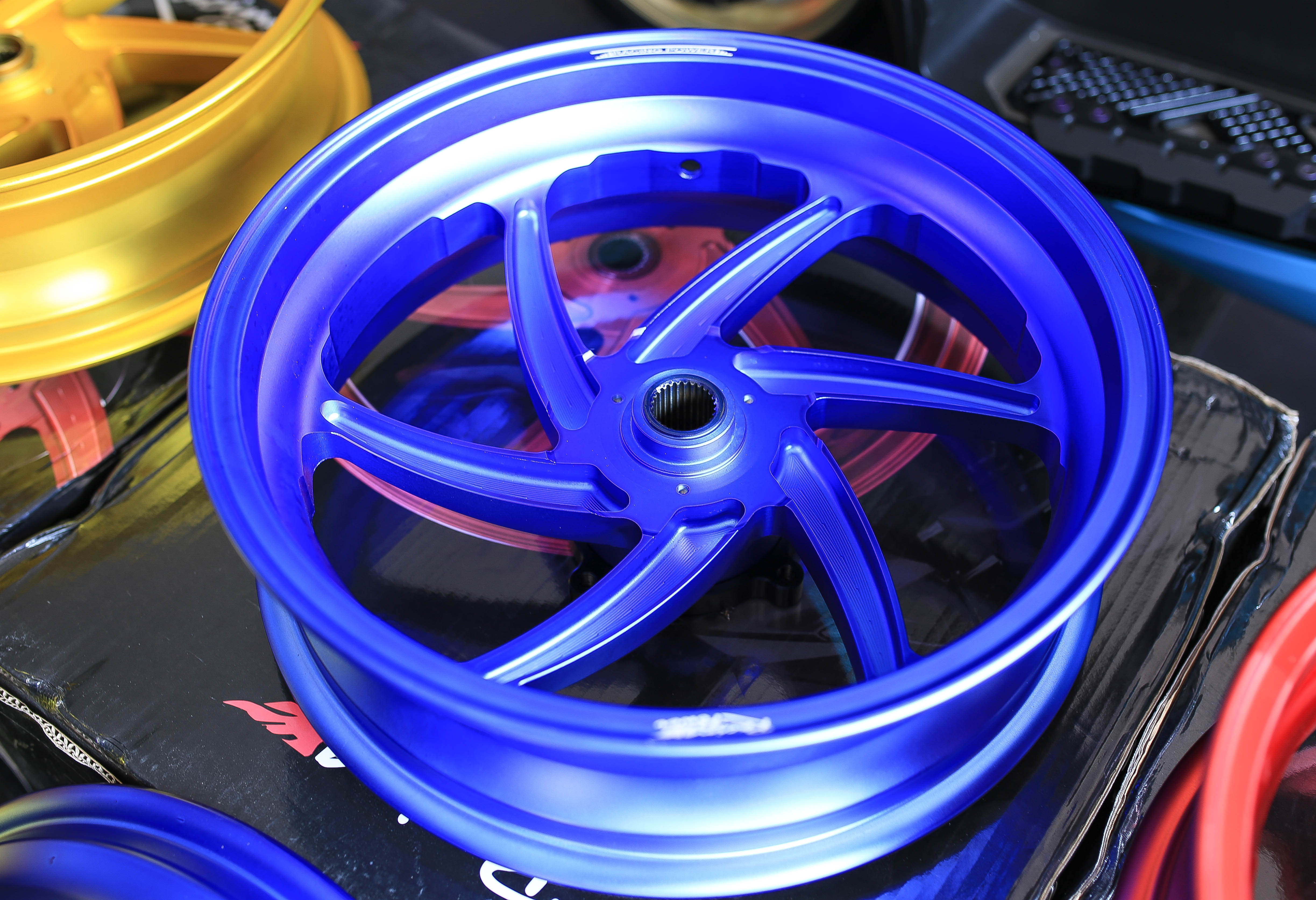 ล้อแต่ง RACINGPOWER FORZA 350 /ADV 350 /XMAX 300 2017-23 (สีด้าน) มี 4 สี 9,500-9,900฿