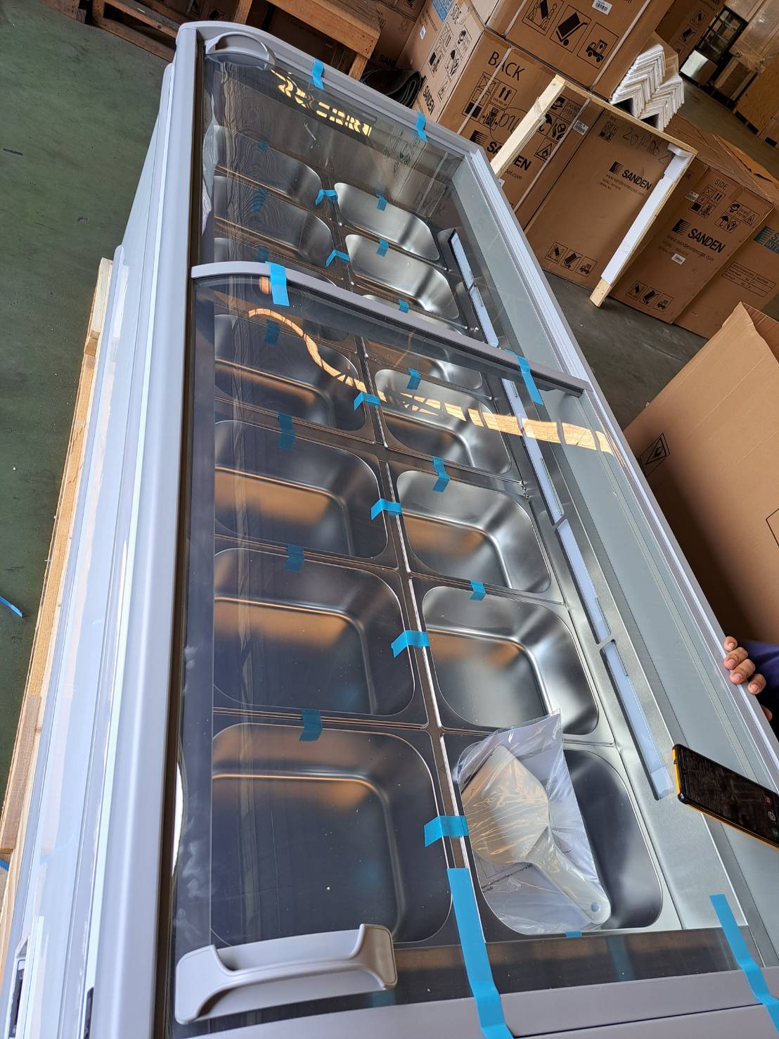 ตู้แช่แข็ง หมูสด ไก่สด หมูกะทะ แช่เย็น เเช่แข็ง ขนาด 28.6 คิว ขนาด 215 ซม ตู้แช่ฝากระจกโค้ง 2 ระบบ รุ่น SNC-0855P