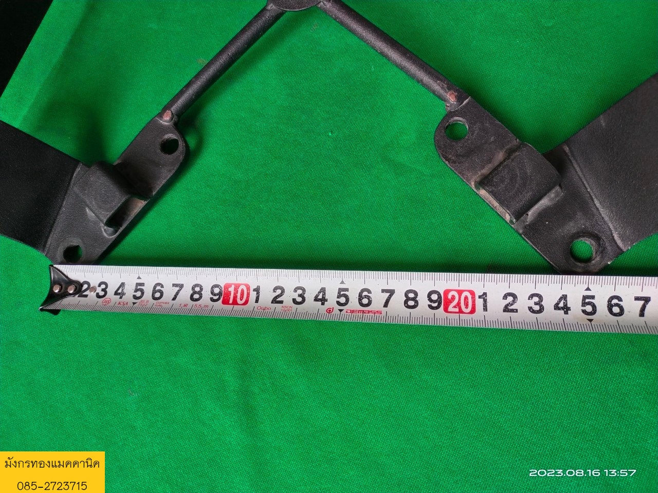 กล่องท้ายมอเตอร์ไซด์ ขนาด 35x37x30 ซม. พร้อมเหล็กยึดติดกับมอเตอร์ไซด์