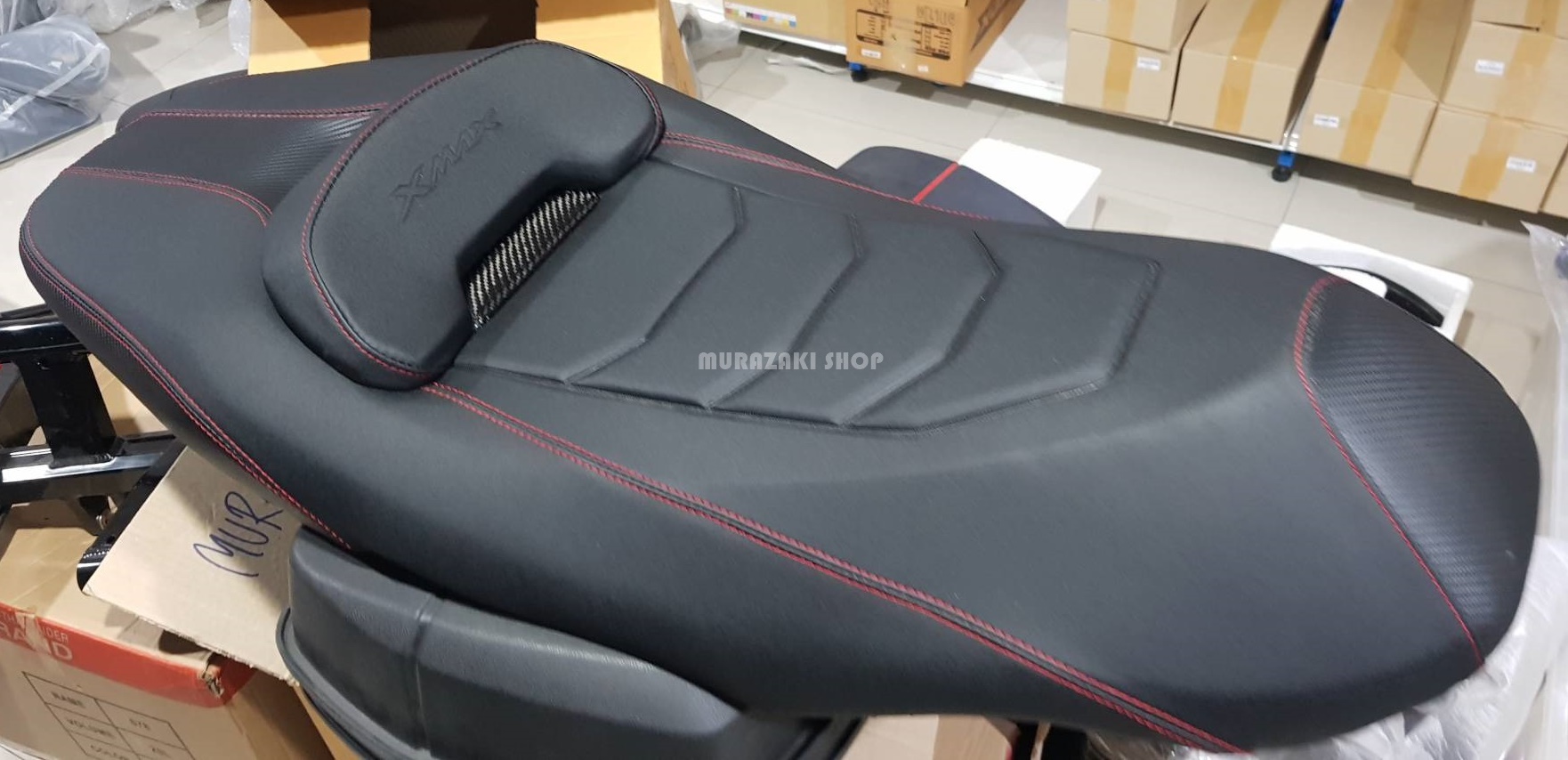 เบาะโครงเทียมทรงSport carbon YAMAHA X-MAX 300 หน่อยวัดด่าน โครงเทียม ขายขาด 4500 บาท