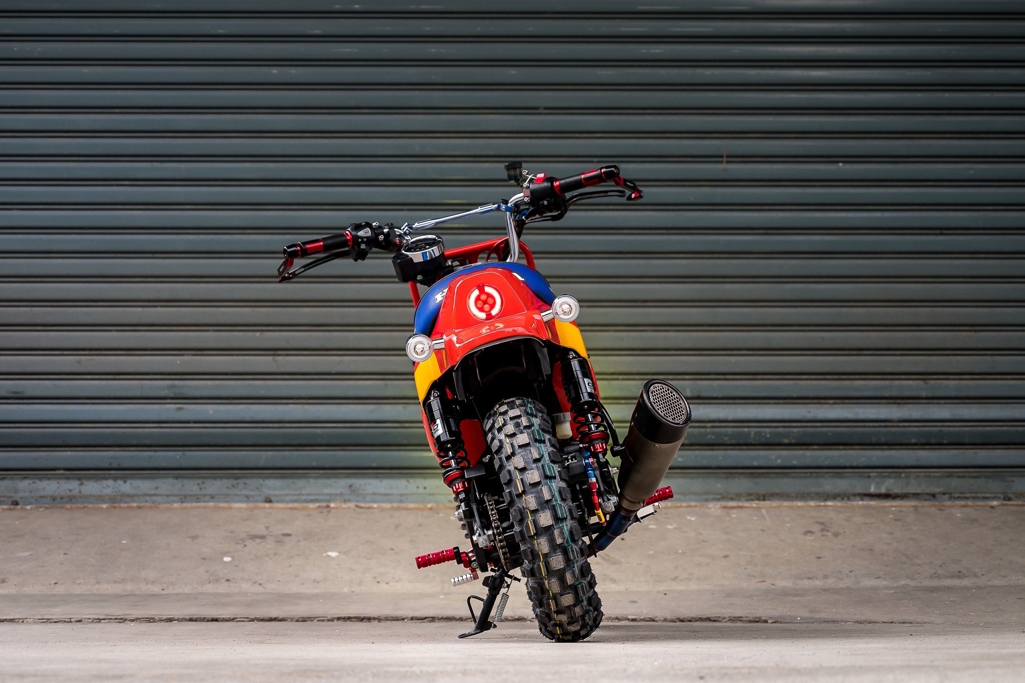 ชุดครอบท้ายพร้อมเบาะ Monqey king V.2 Monkey125 4700