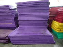 แผ่นยางสีสดต่างๆ หนา 40 mm. ขนาด 130X240 cm.