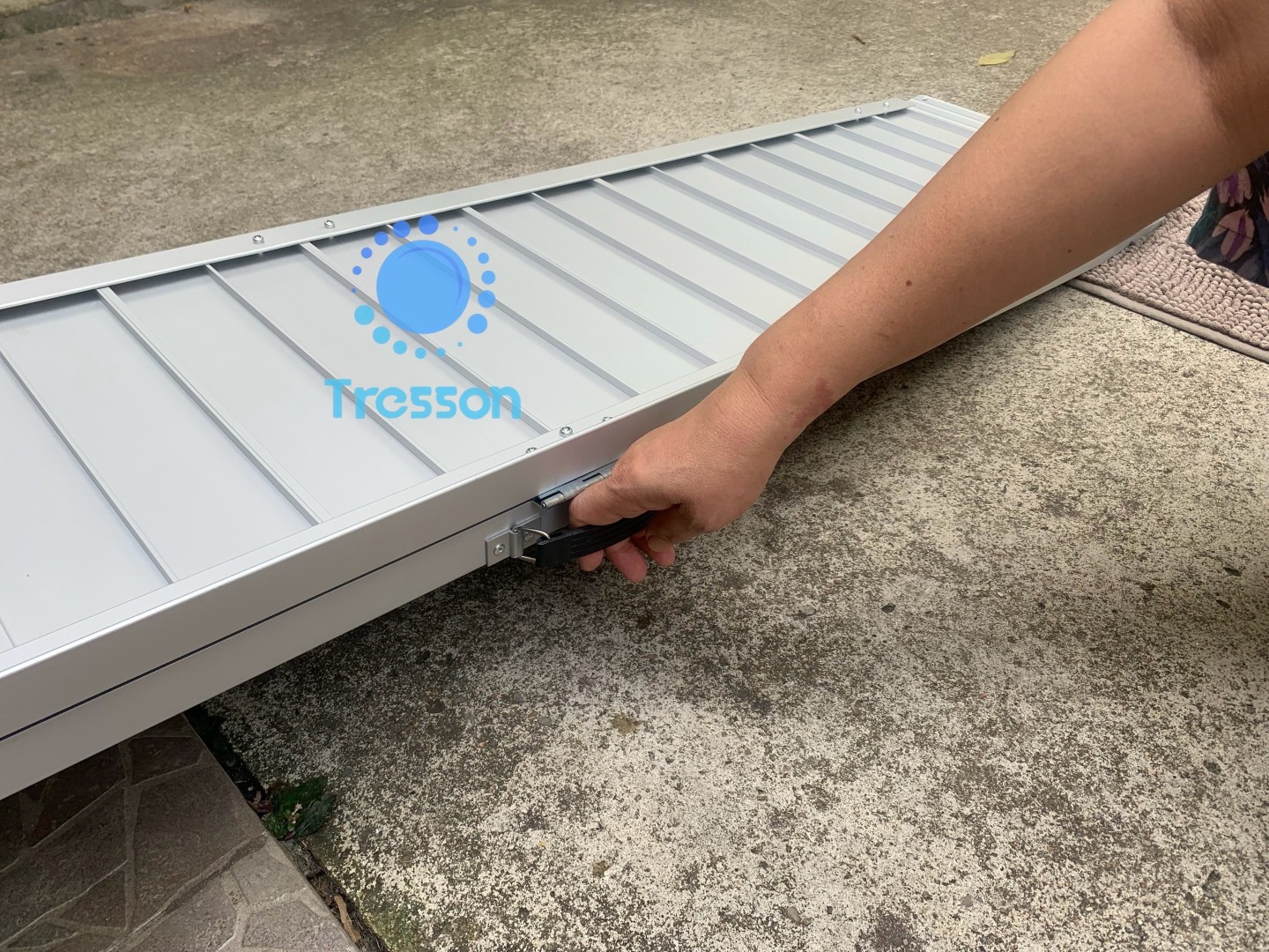 ทางลาดรถเข็นอลูมิเนียม ยาว 180ซม. กว้าง 73ซม. ขอบกันตก 5ซม.พกพา พับได้ ใช้ได้ถึงความสูงสุด 45 cm**มีของพร้อมส่ง - Aluminium Ramp 6f 180x76x5 cm 16kg