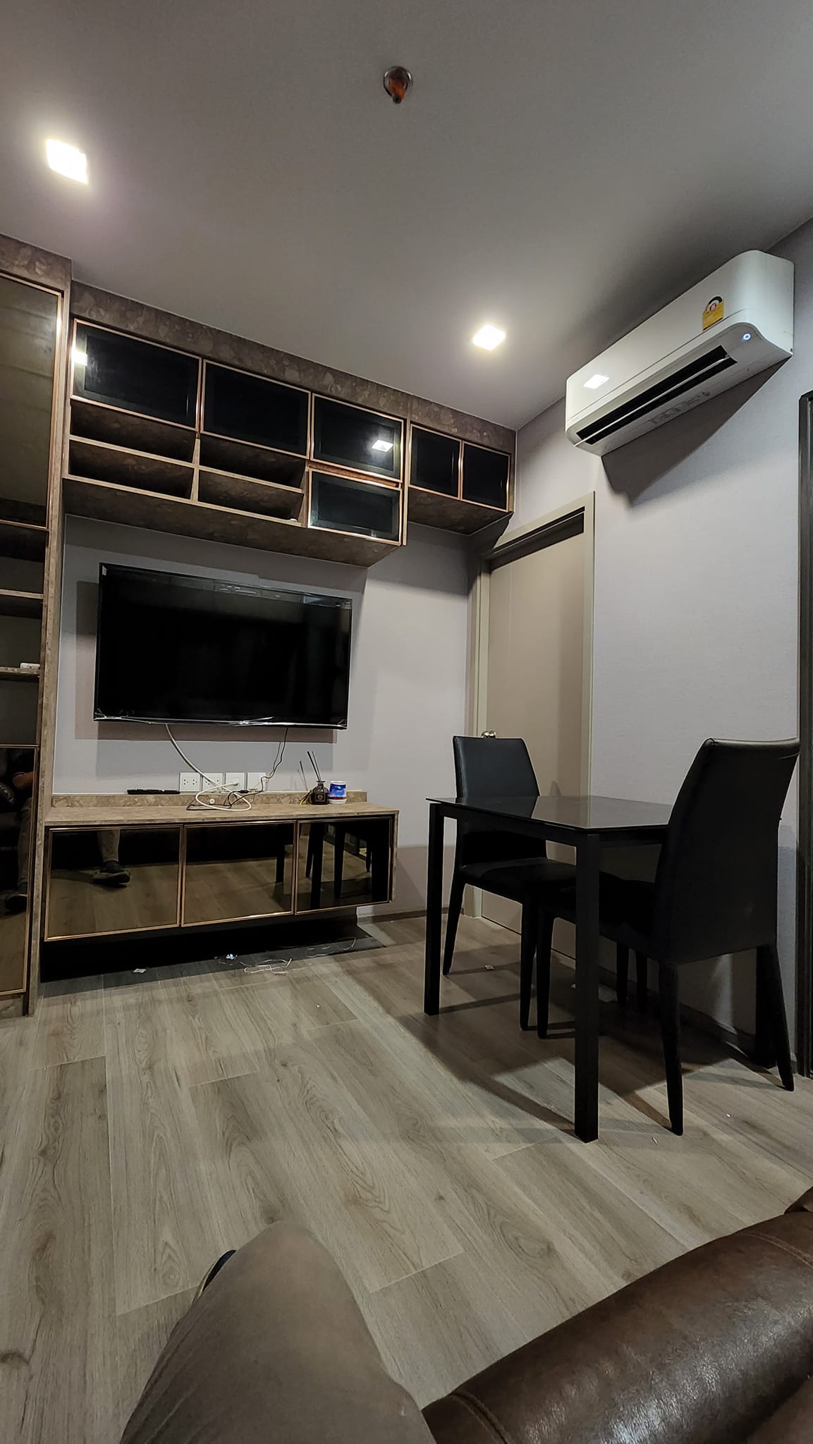 โพลิแทน อควา คอนโด - THE POLITAN AQUA CONDO (VIP)