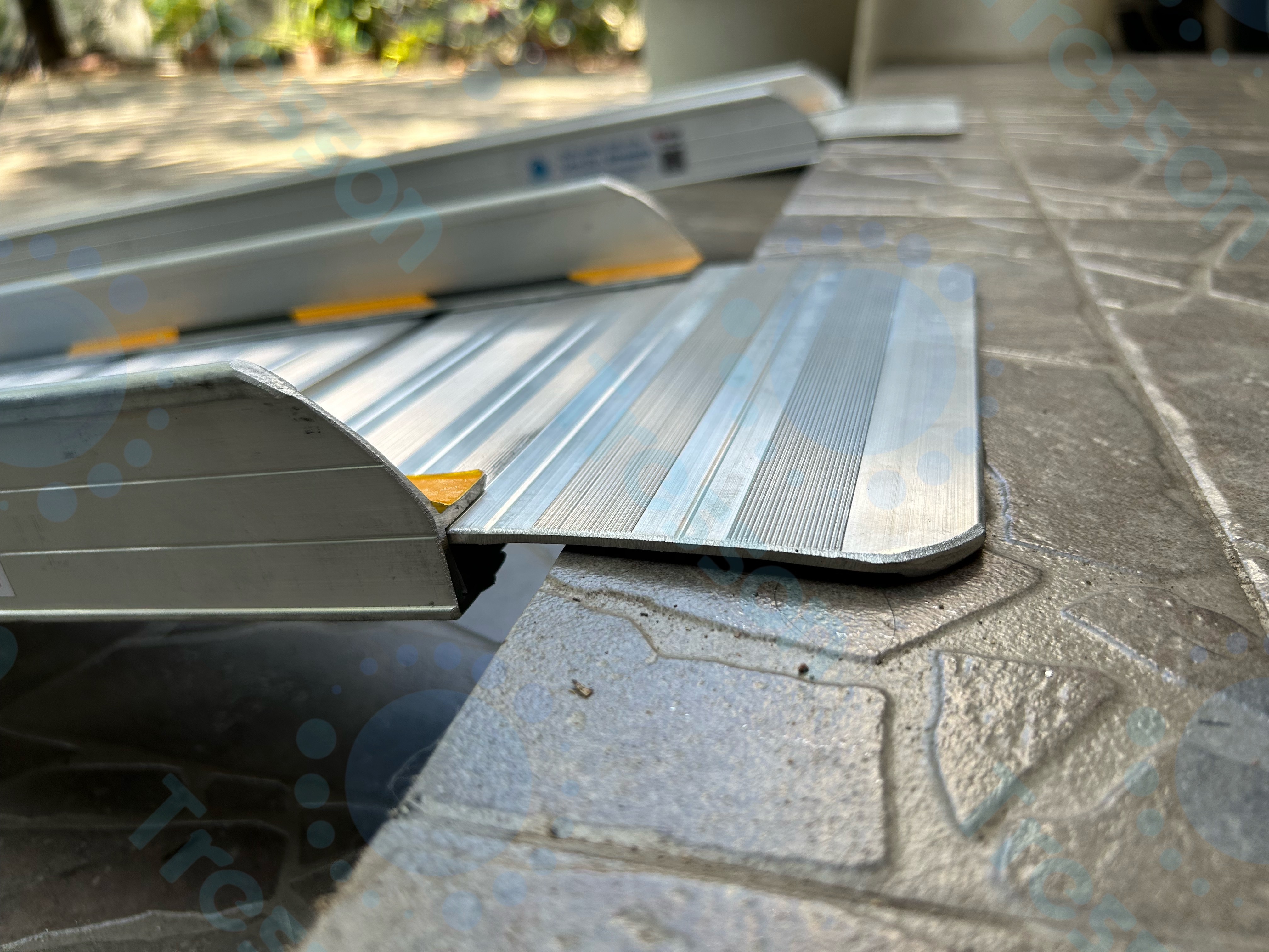 ทางลาดรถเข็นอลูมิเนียมย ยาวพิเศษ 230ซม. แบบรางคู่ ** มีของพร้อมส่ง ( 230 x 22 x 5.5 cm,)