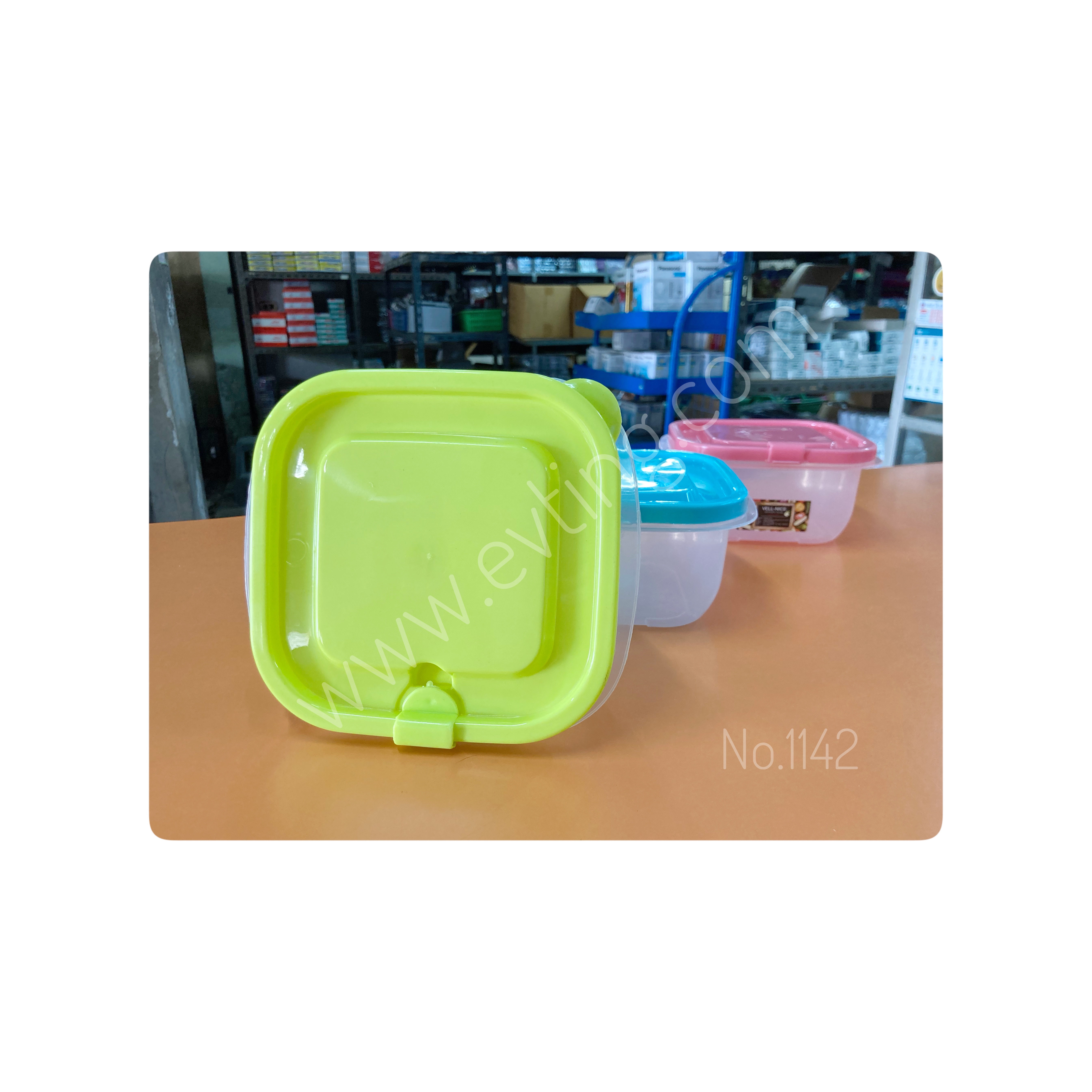 กล่องเหลี่ยม No.1142 สีหวาน (แพะ)