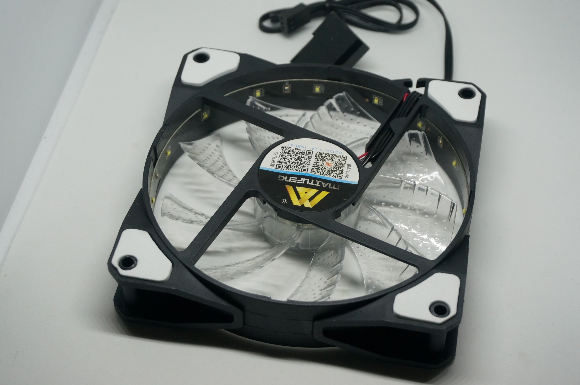 DC 12V cooling fan 120mm with LED (สีขาว)