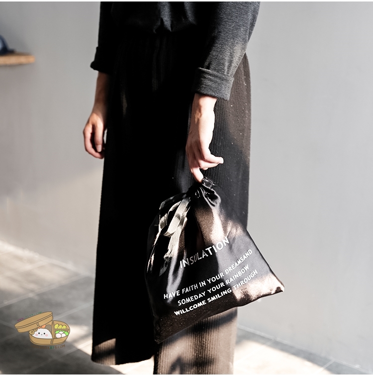 ถุงผ้าใส่กล่องข้าว พร้อมถุงเก็บความร้อน มี 5 สี