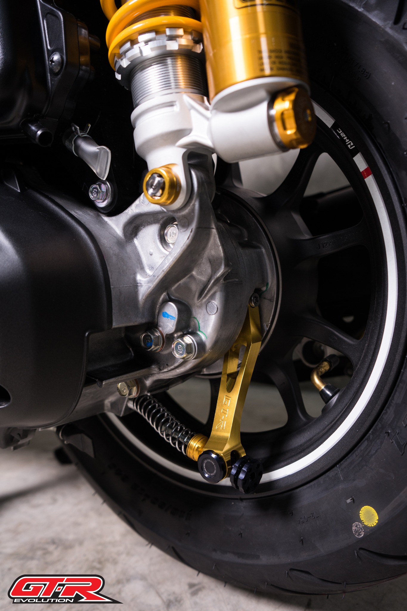 มือลิงเบรคหลัง(ตรงยาว)พร้อมสปริง GTR GIORNO+/PCX/AEROX-155 ปี2021/CLICK-160 - เงิน- แดง- ทอง- เทา- ชา- ดำ- น้ำเงิน ราคา 570 บาท/ชุด