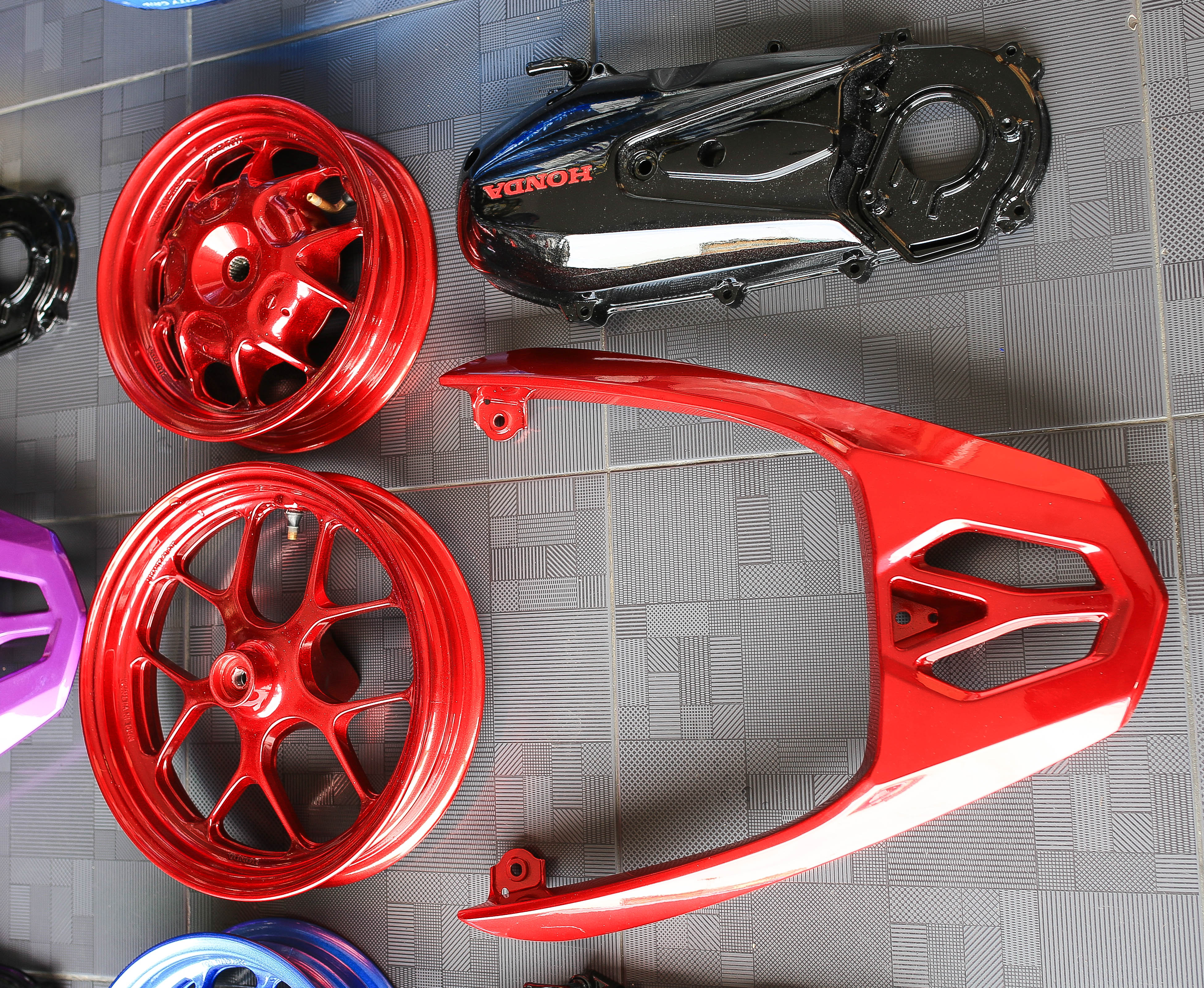 ล้อ-จับหลัง-แคร้ง ทำสี พร้อมสับ HONDA LEAD 125