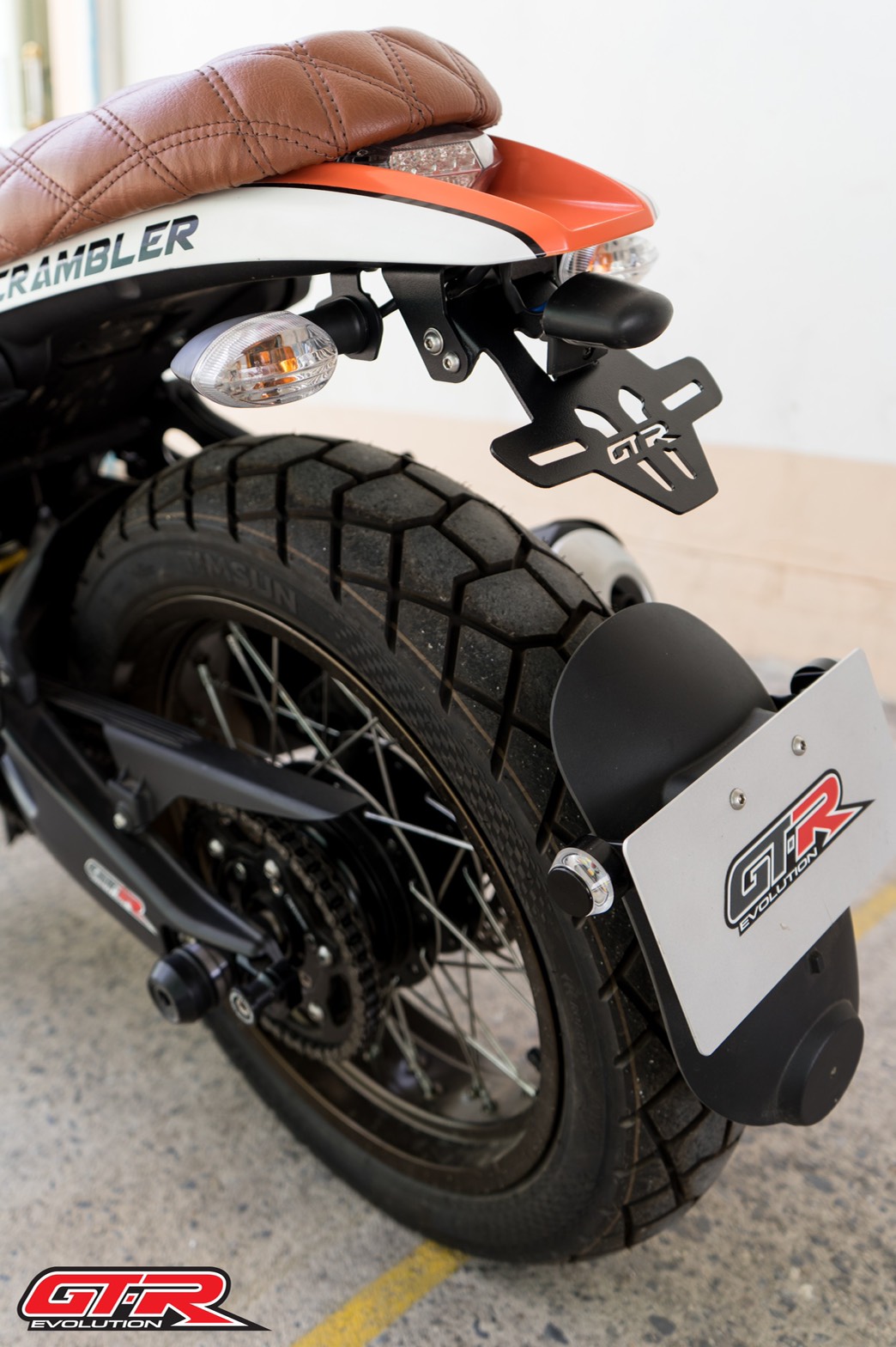 ขายึดป้ายทะเบียน GTR XSR155 ราคา780 ใส่ไฟเลี้ยวเดิมได้ ไฟเลี้ยวแต่งได้