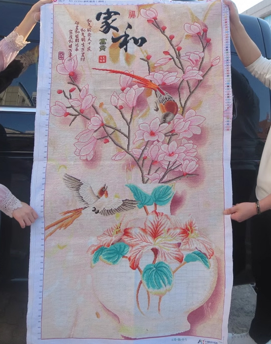 magnolia-1011 *สินค้าหมด* ชุดปักครอสติช ลายแจกันช่อแมกโนเลีย (ปักเต็มผืนผ้า ผ้า11CTพิมพ์ลาย ปัก 3 เส้นเล็ก ) ขนาด 55*100 ซม.ผ้าครอสติช 11CTพิมพ์ลายปักเต็มลายผ้า ไหมคอตตอน 62 สี ผังลาย เข็ม