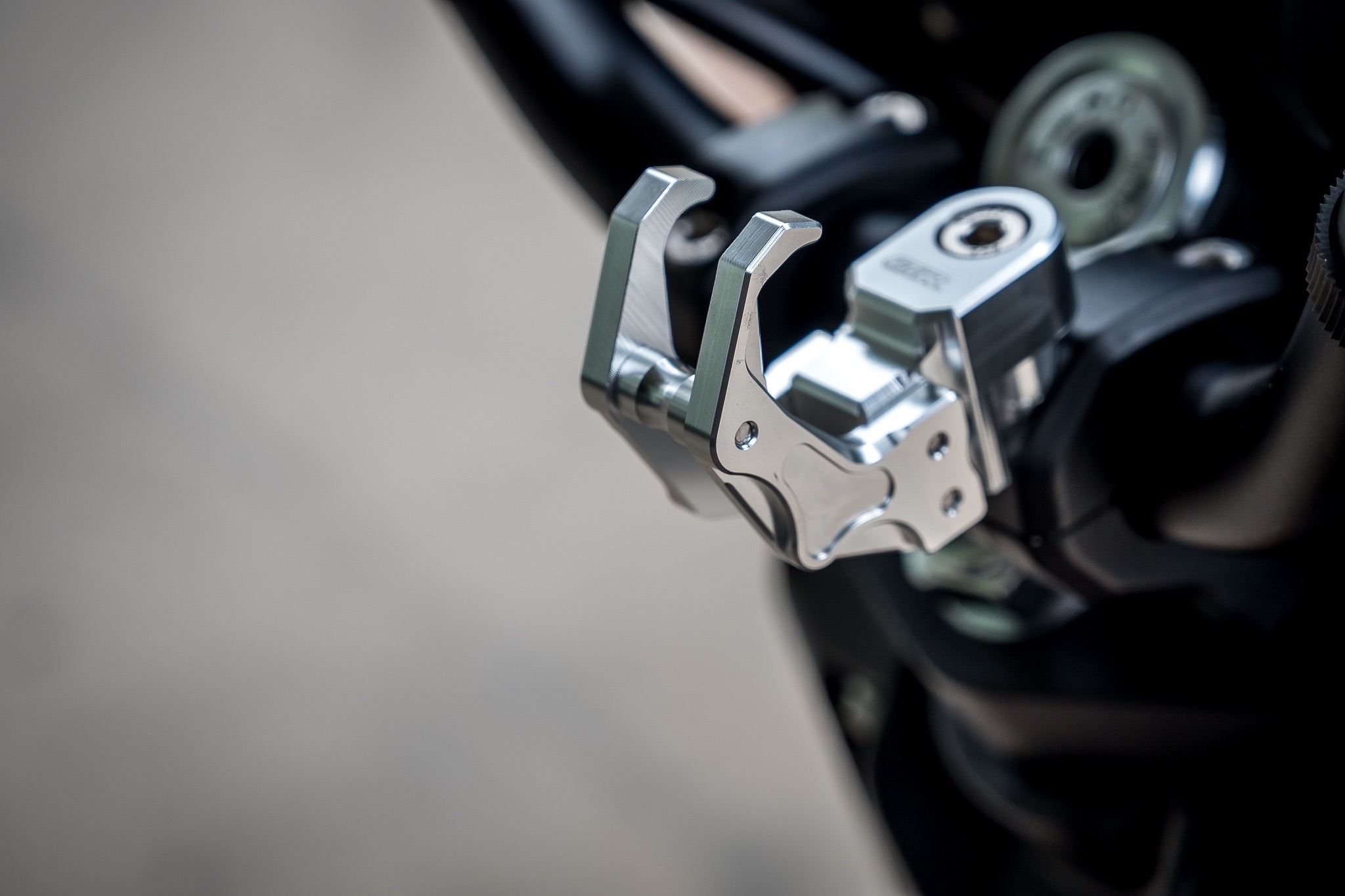 ชุดแต่งมอเตอร์ไซด์ไฟฟ้าAJ Z3 1.ชิวหน้า Windshield Z3 890฿ 2.ครอบ อกซ้าย/ขวา Front cover side fairing Z3 1700฿ 3.ครอบเฟรม Chassis cowl Z3 1350฿ 4.ครอบบังโคลนหน้า Front fender cover Z3 1400 5.ครอบแฟริ่งข้าง Under cover side fairing Z3 1400฿ 6.ครอบมือจับท้าย