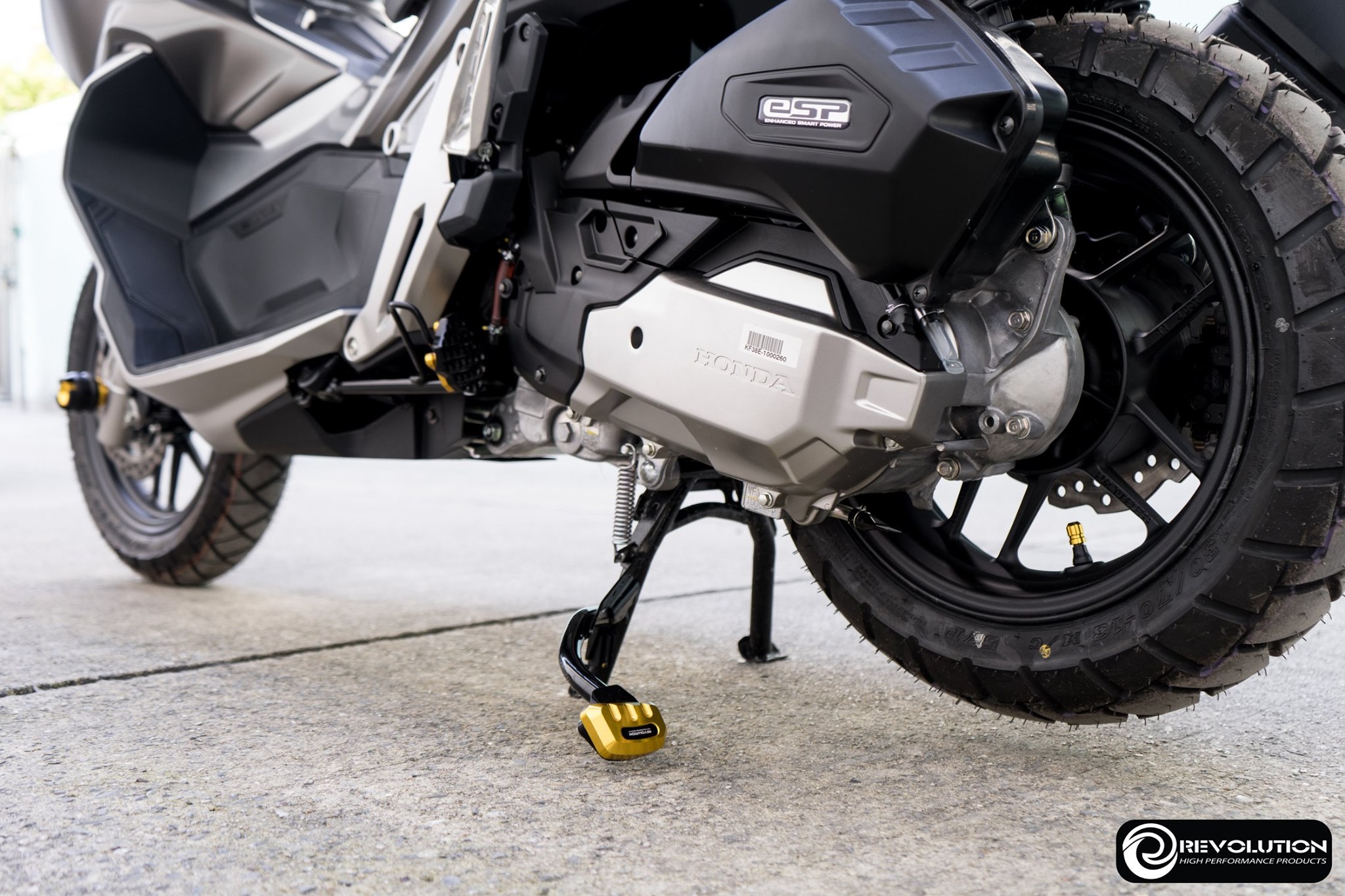 ตัวครอบแกนเขี่ยขาตั้งข้างREVOLUTION ADV150/FORZA'18PCX150 NEW'18