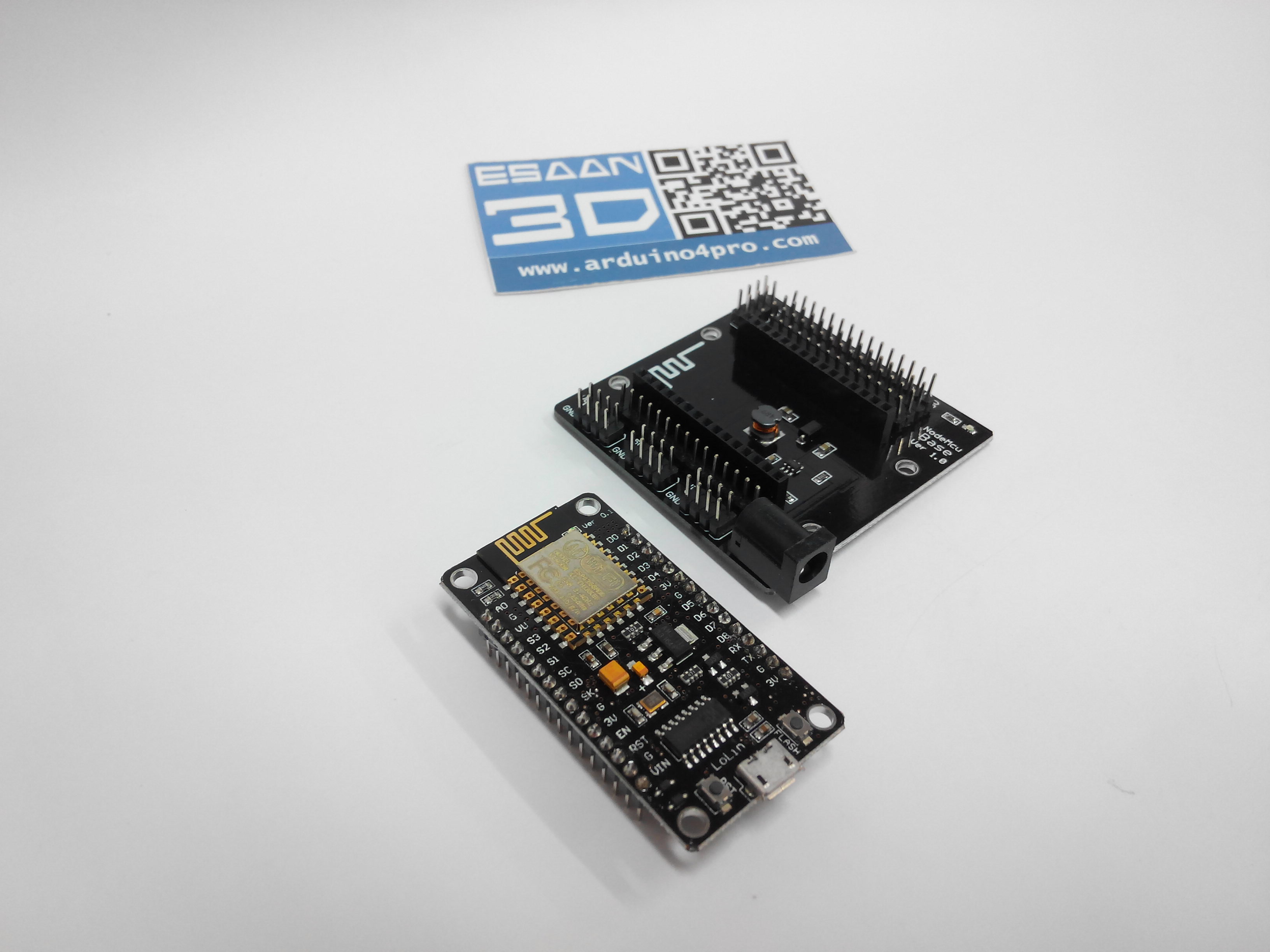 NodeMcu V3 CH340 Lua WIFI ESP8266 IoT + Base plate