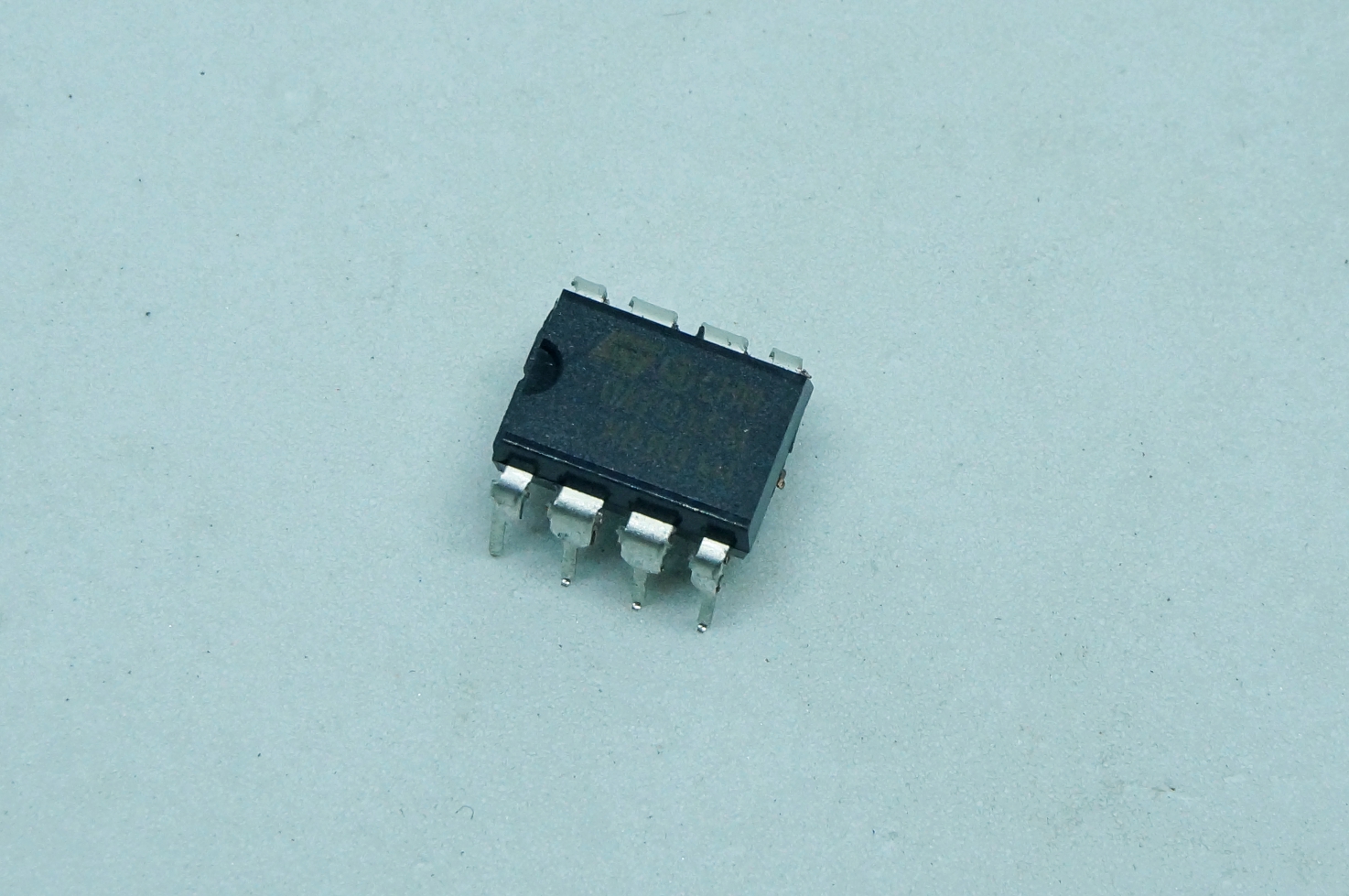 741 Operational Amplifier