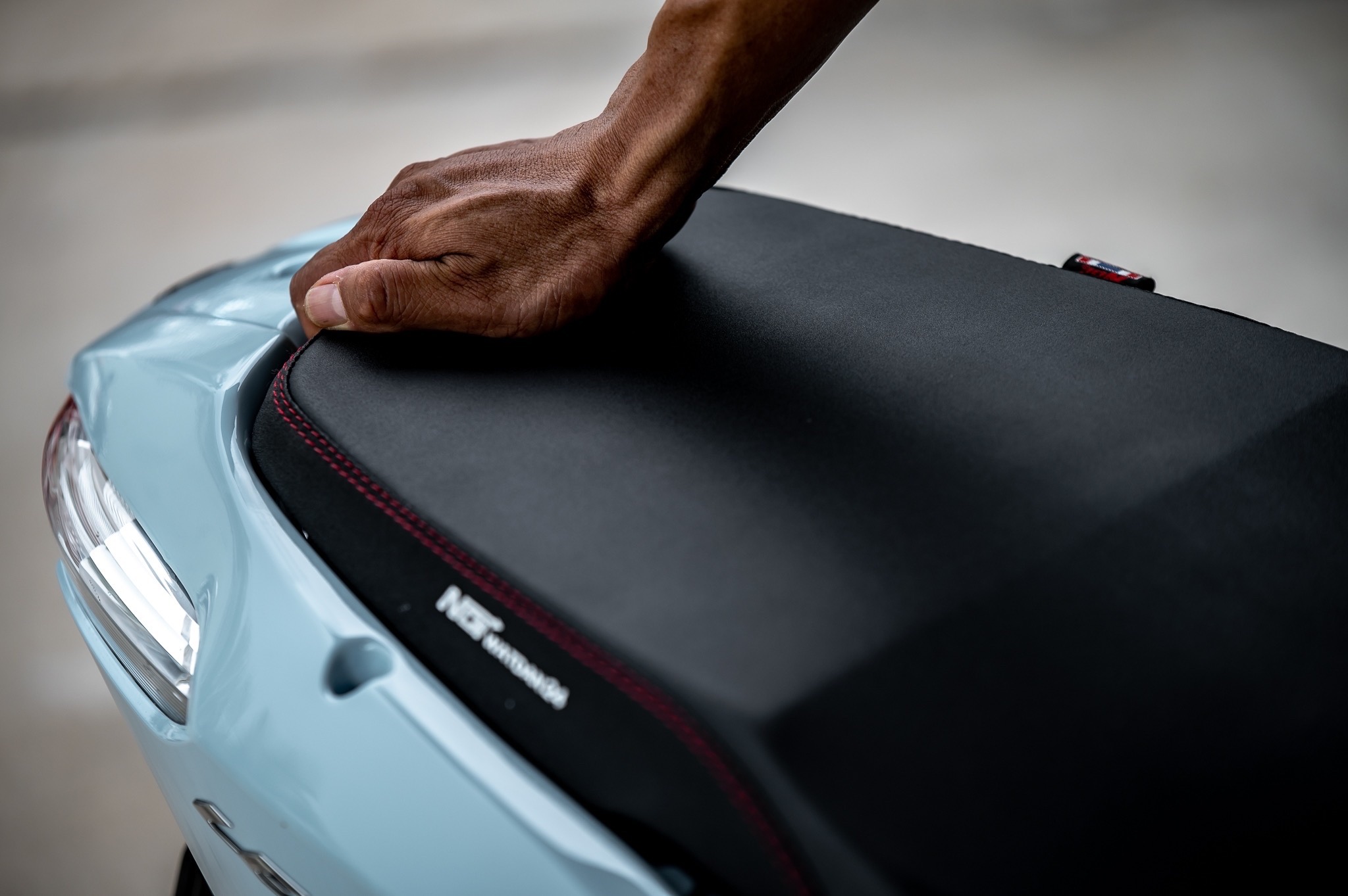 ครอบท้ายปิดรูกันตก Tail fairing cover 1400฿ ( สีพื้นพร้อมพ่น ) 1650฿ ( สีขาว , สีดำ )