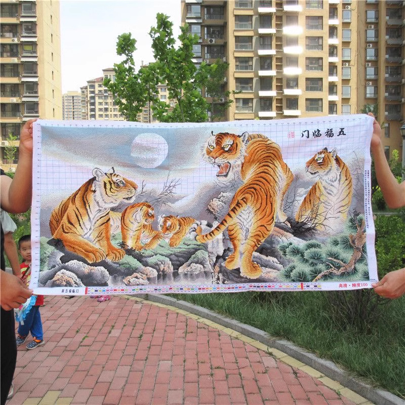 tiger-1104 *สินค้าหมด* ชุดปักครอสติช ลาย 5 เสือมงคล (ปักครั้งละ 3 เส้นเล็ก) ขนาดใหญ่ 141*77 ซม.ผ้าครอสติช 11CTพิมพ์ลายปักบนผ้า ไหมคอตตอน 58 สี ผังลาย เข็ม