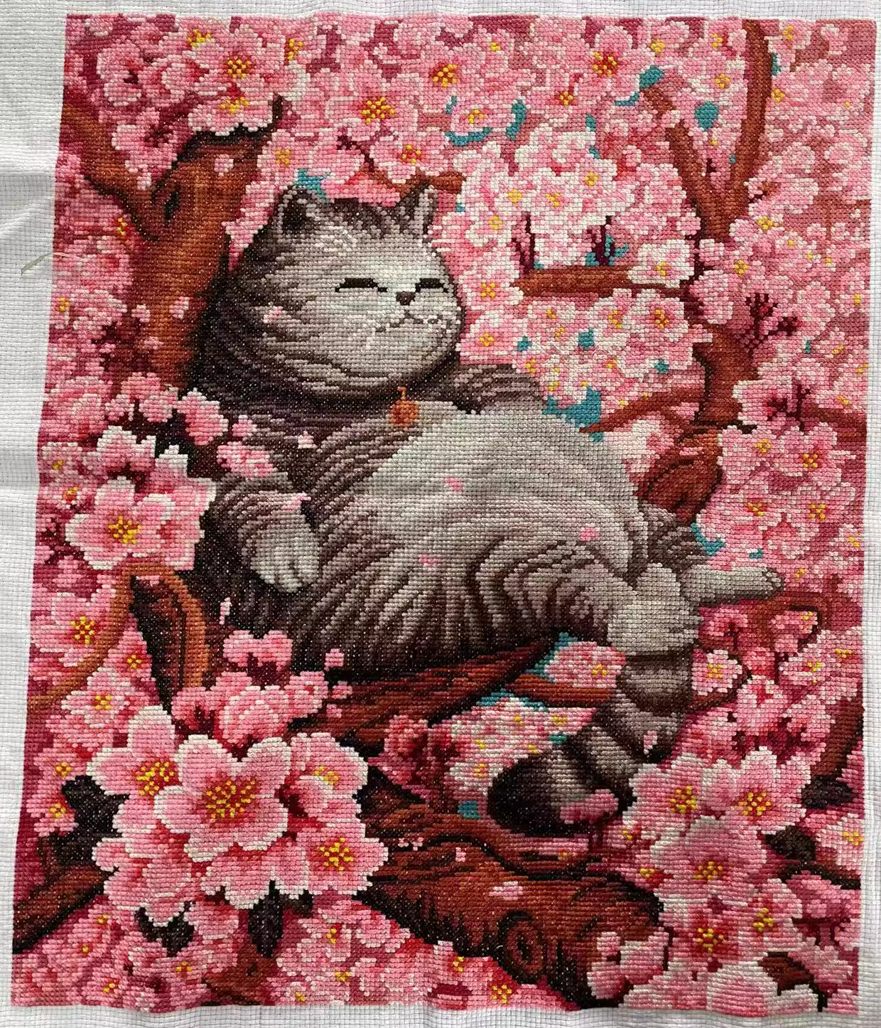 cat-1141 *สินค้าหมด* ชุดปักครอสติช ลายแมวน้อยซากุระ (ปักเต็มผืนผ้า ไม่มีเดินเส้น ผ้า11CTพิมพ์ลาย ปัก 3 เส้นเล็ก) ขนาด 50*65 ซม.ผ้าครอสติช 11CTพิมพ์ลายปักบนผ้า ไหมคอตตอน 30 สี ผังลาย เข็ม