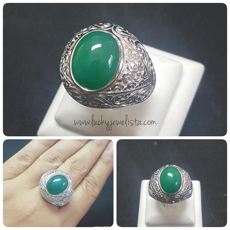 แหวนพลอยโมรา Chalcedony วงใหญ่ ตัวเรือนแกะลวดลายสวยงาม 1