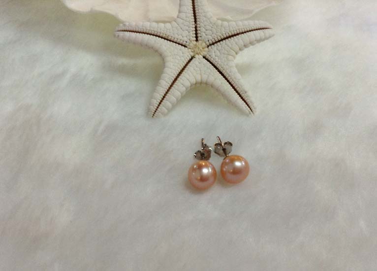 ต่างหูไข่มุกแท้ 7-7.5 มิล กลม ก้านเงินแท้ สีส้ม