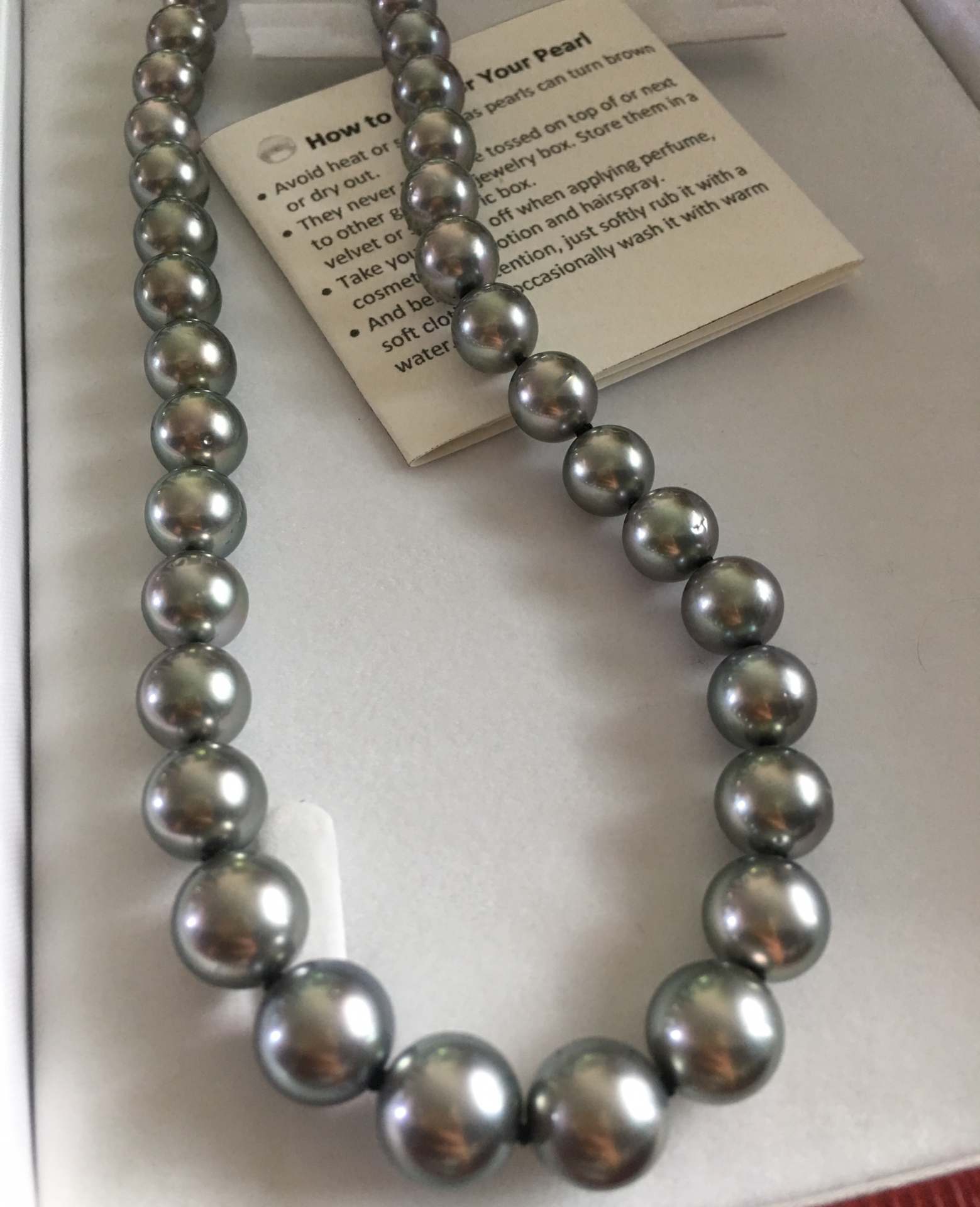 สร้อยคอไข่มุก south sea ขนาด 8.3-10.78 มิล กลม สีดำเทา