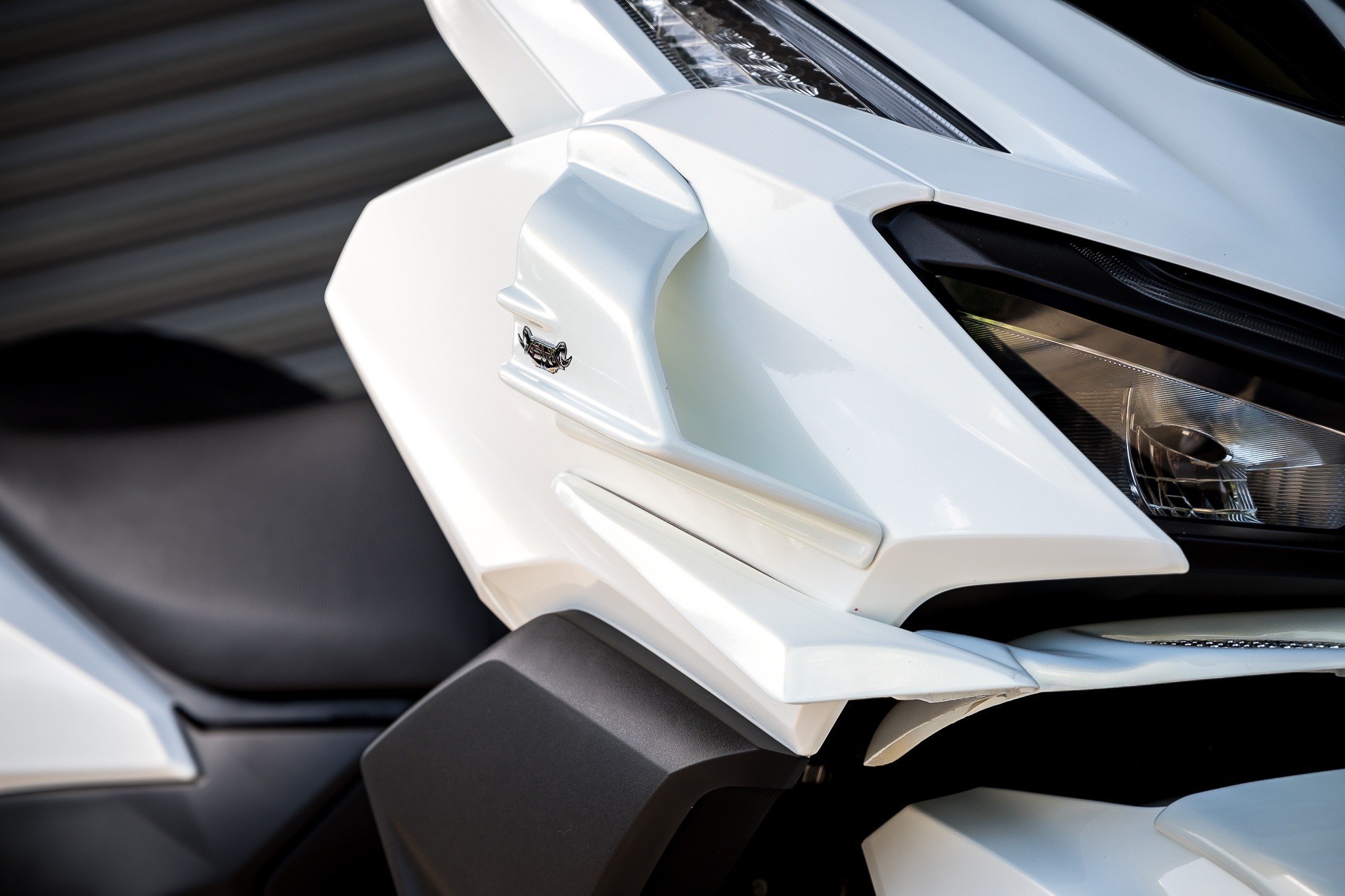 วิงเลท AsurA Click160 1200฿ (ขาว ,ดำด้าน,แดง)