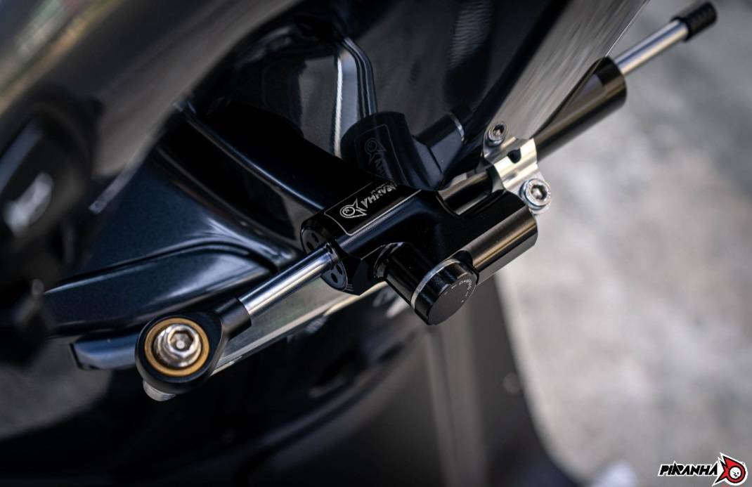 ขายึดกันสะบัด CNC GIORNO+ PIRANHA (สำหรับโช๊คกันสะบัดรูปทรง Hyper Pro เท่านั้น) มีสีดำ สีเงิน ราคา2180 ไม่รวมกันสะบัด