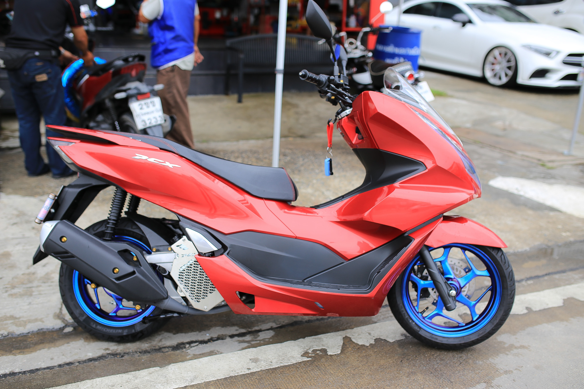 สับล้อสีม่วงเอฟเฟคพร้อมใส่ ราคา 2500 บาท สีทอง ราคา1800