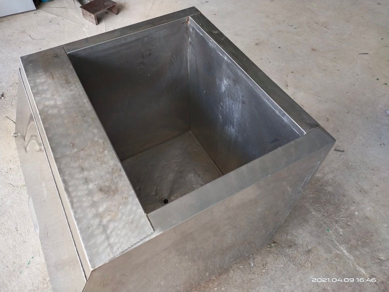 ถังน้ำแข็งสแตนเลส ขนาด 60x70x84 ซม.