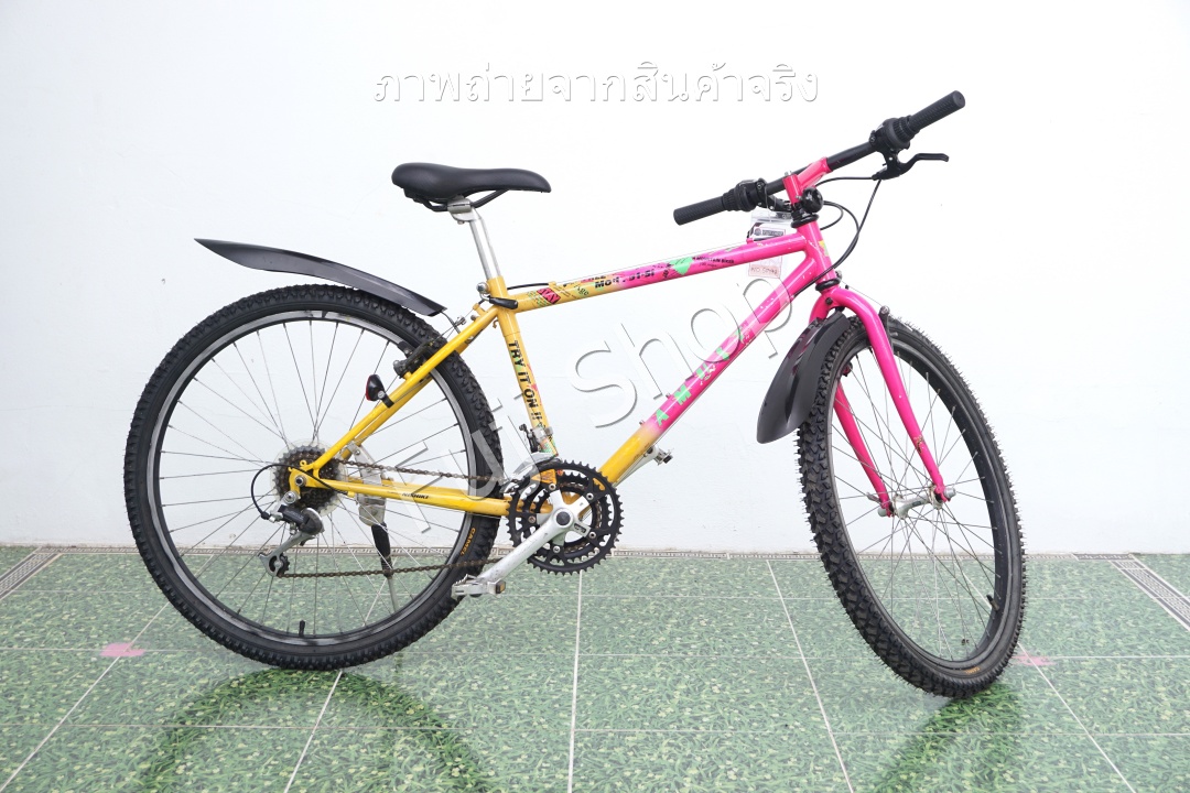 จักรยานเสือภูเขาญี่ปุ่น- ล้อ 26 นิ้ว - มีเกียร์ - โครโมลี่ - สีชมพู [จักรยานมือสอง]