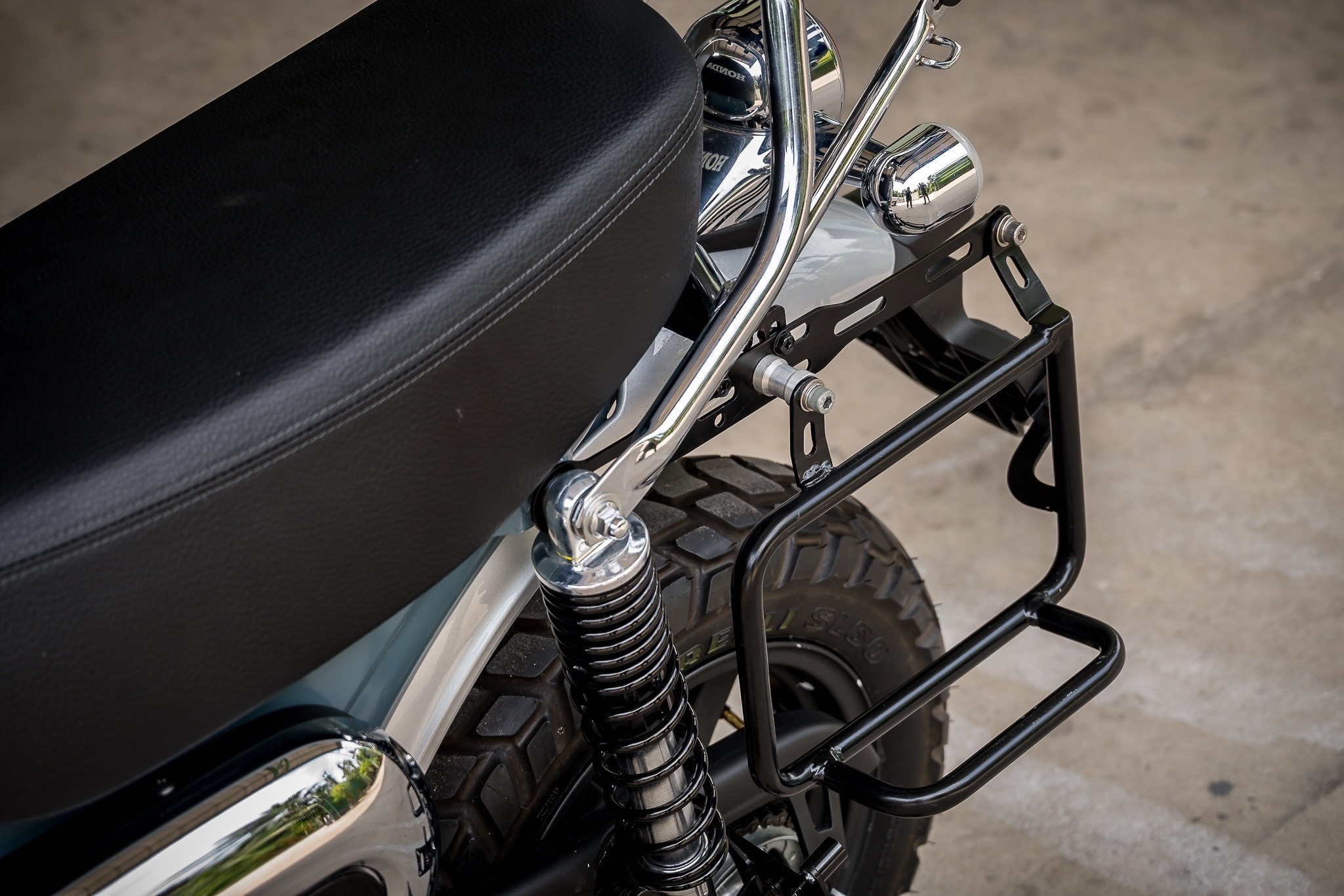 ตัวยึดกระเป๋าข้าง เหล็ก MOTOLORD DAX ราคา3090