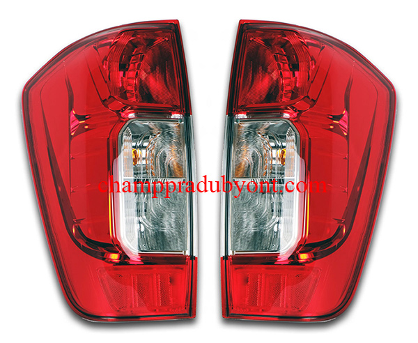 ไฟท้าย NISSAN NAVARA 2014-2016