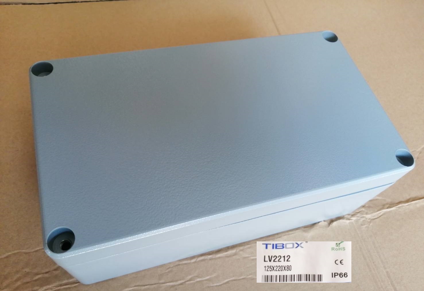 Tibox LV2212 กล่องอลูมิเนียม 220x125x80mm (outer)