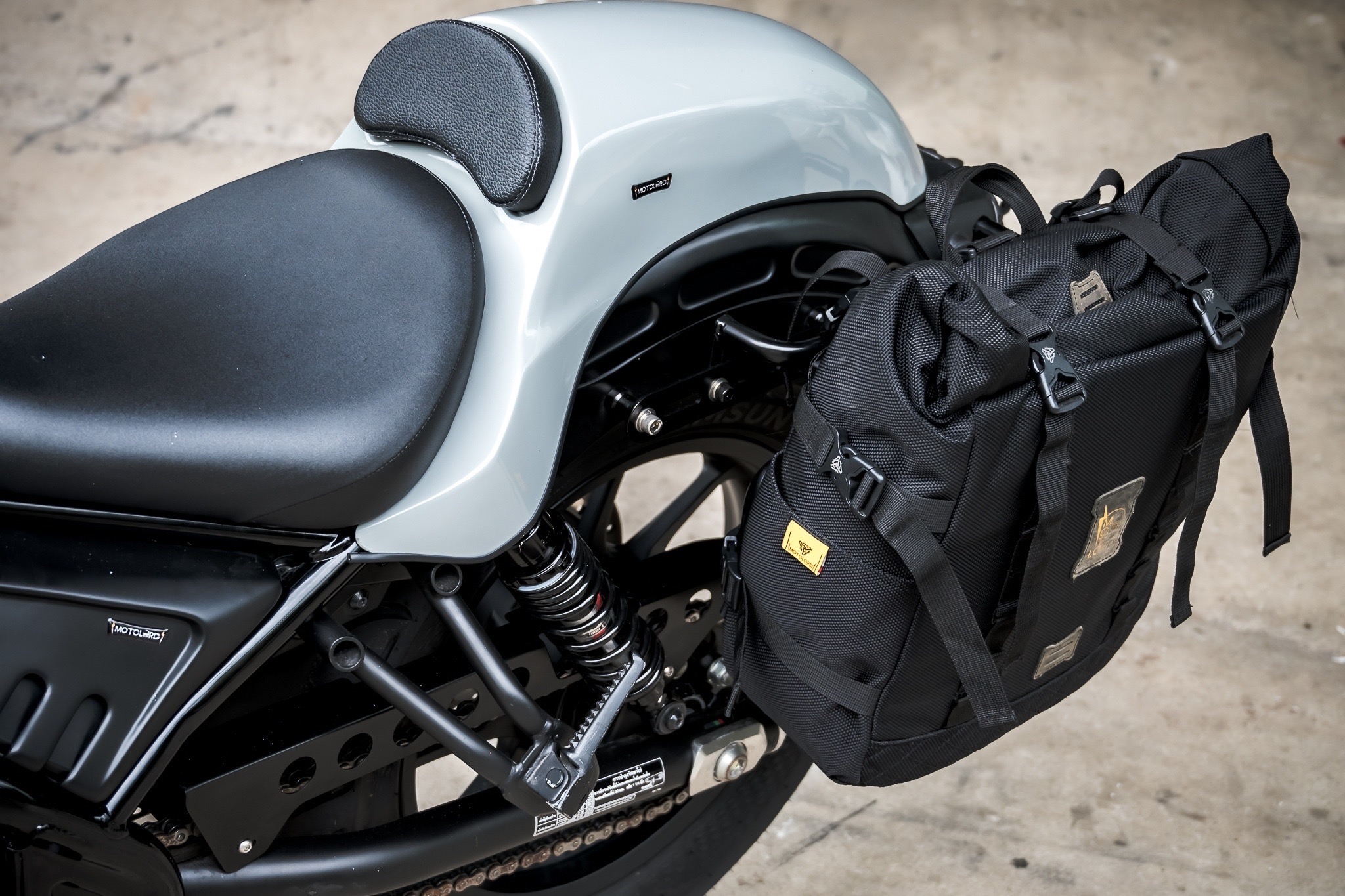 ตัวยึดกระเป๋าข้าง เหล็ก MOTOLORD rebel300/500 ราคา2990