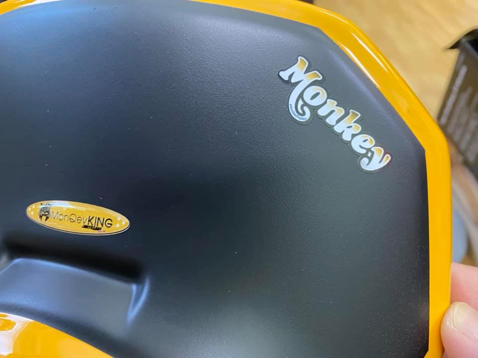 ชิวหน้า monQeyking MONKEY 125 มีสีเหลือง ดำ แดง น้ำเงิน ราคา1300